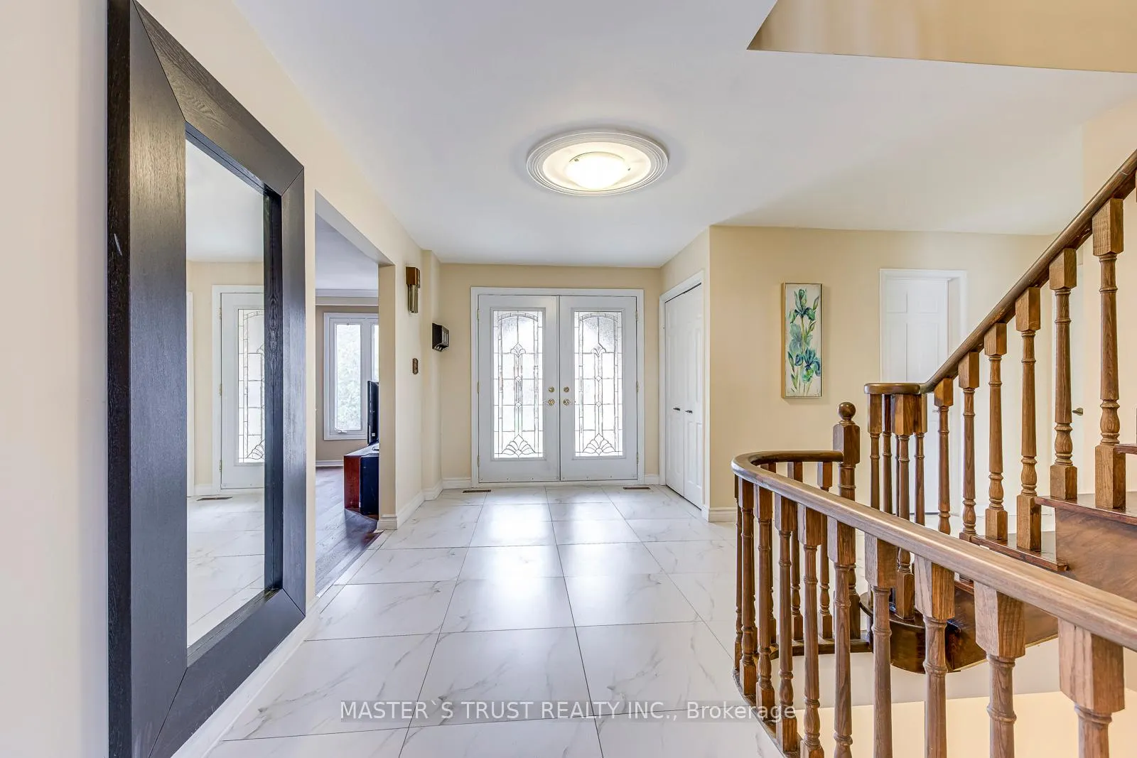 Photo 4 of 2591 Robin Drive, Mississauga, Sheridan — HOMEH
