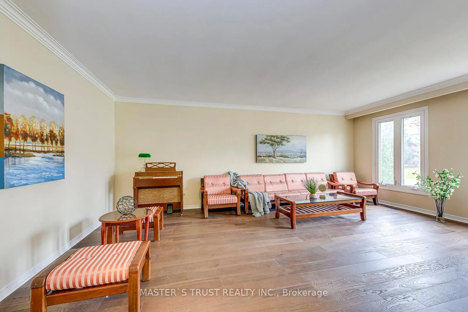 Photo 5 of 2591 Robin Drive, Mississauga, Sheridan — HOMEH