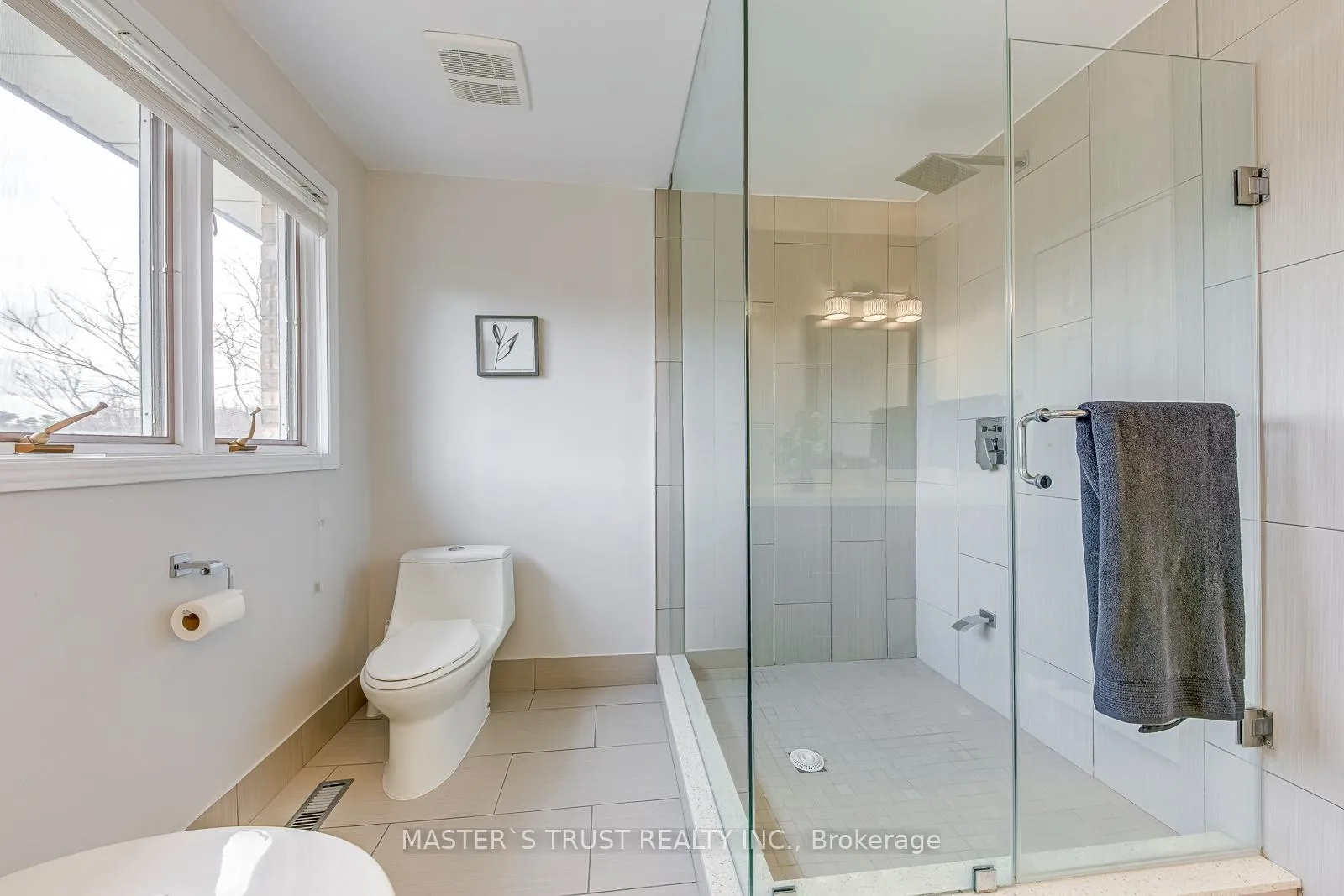 Photo 31 of 2591 Robin Drive, Mississauga, Sheridan — HOMEH