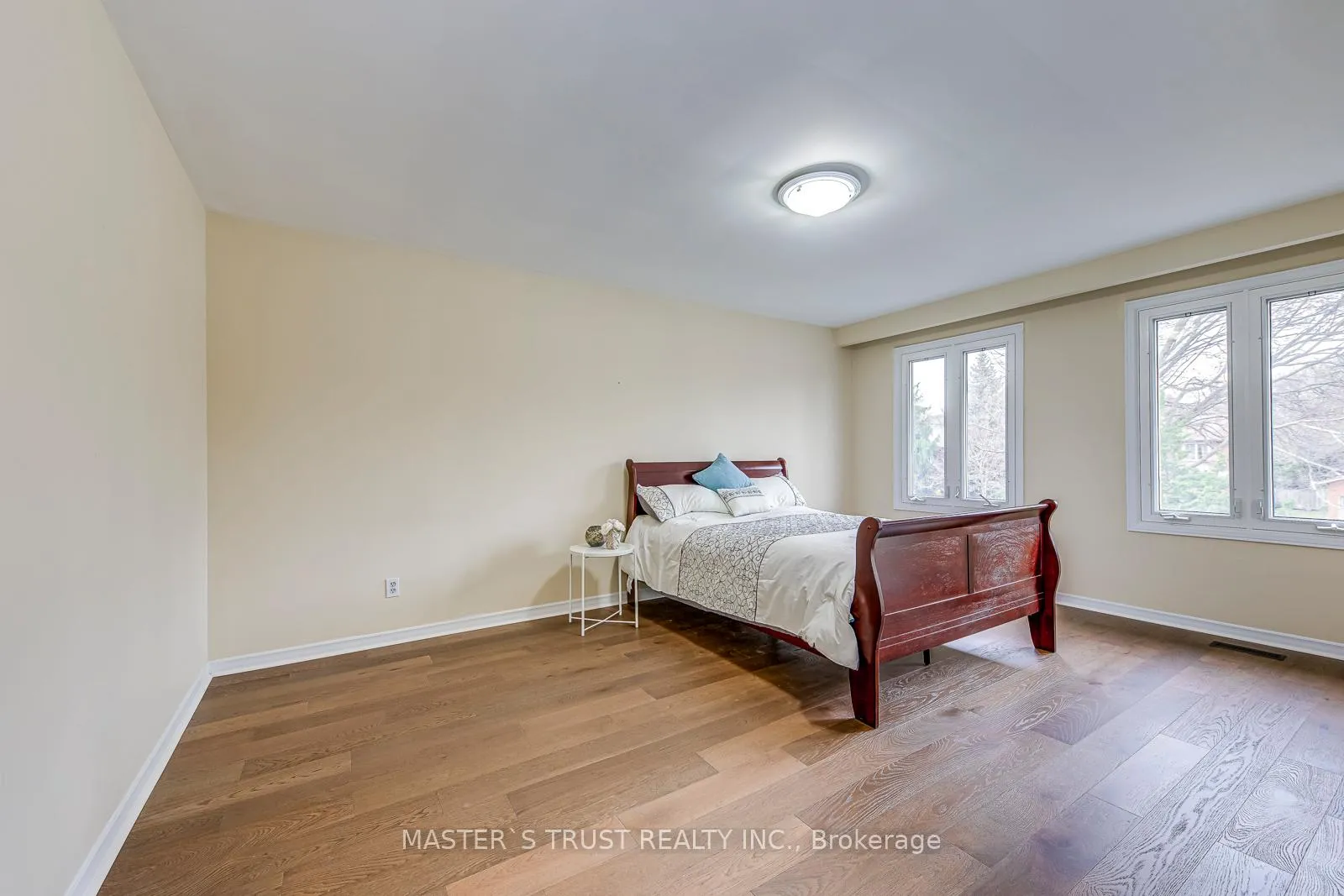 Photo 35 of 2591 Robin Drive, Mississauga, Sheridan — HOMEH
