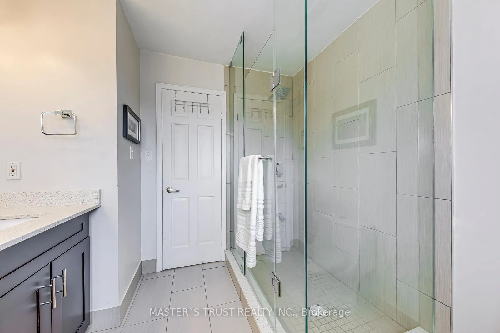 Photo 39 of 2591 Robin Drive, Mississauga, Sheridan — HOMEH