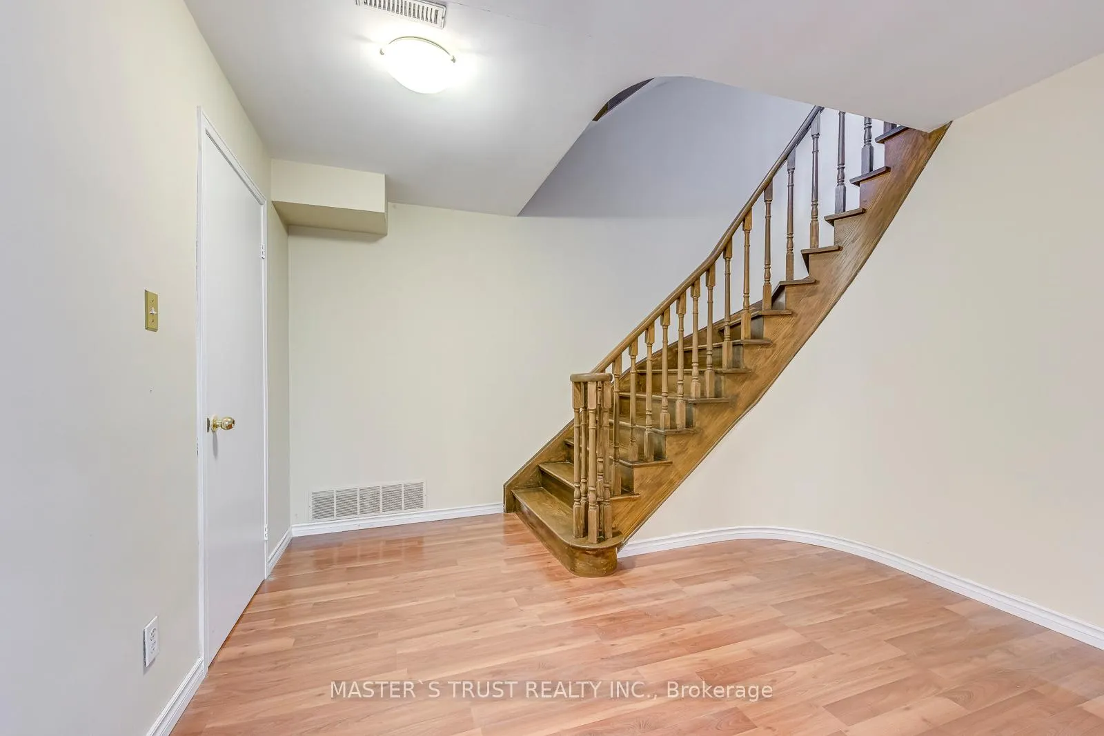 Photo 40 of 2591 Robin Drive, Mississauga, Sheridan — HOMEH