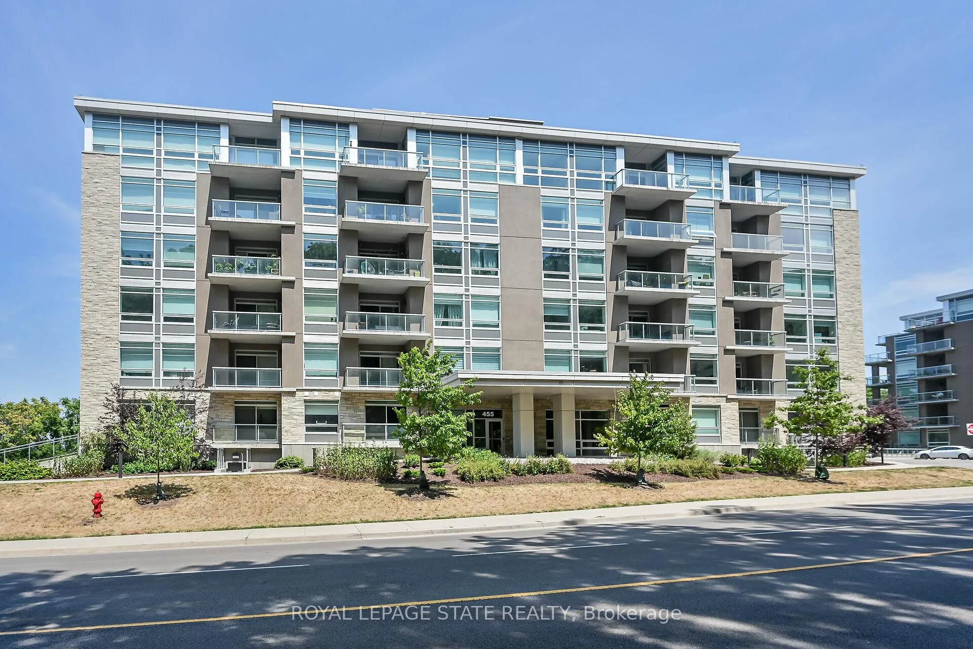 Photo 3 of Unit 307, 455 Charlton Avenue E, Hamilton, Stinson — HOMEH