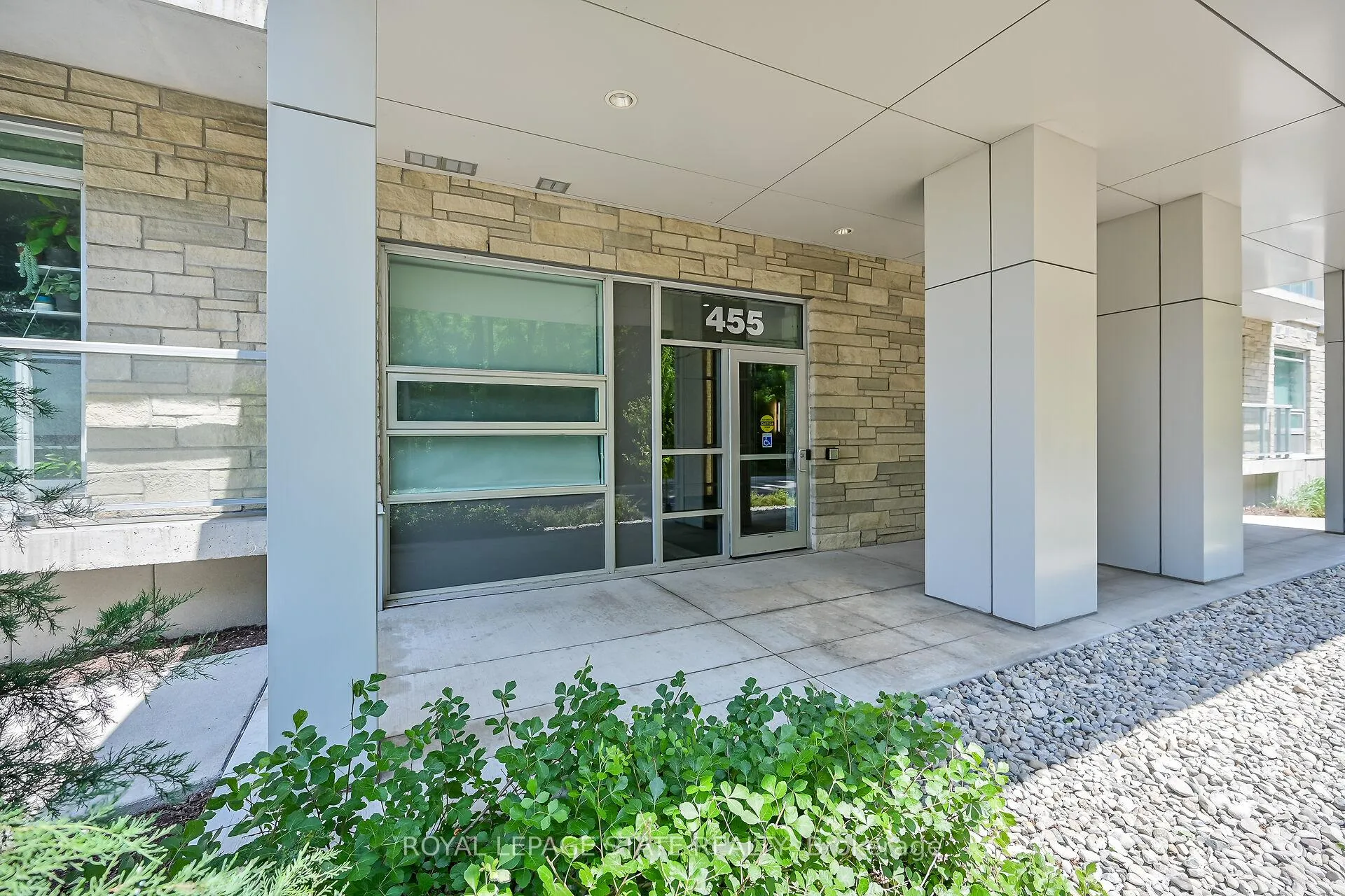 Photo 5 of Unit 307, 455 Charlton Avenue E, Hamilton, Stinson — HOMEH