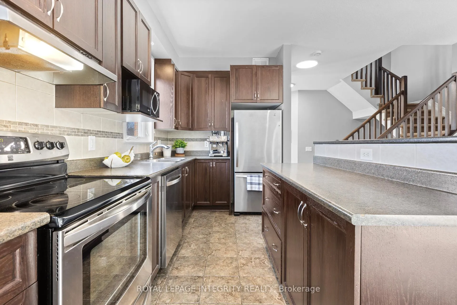 Photo 8 of 179 Flat Sedge Crescent, Ottawa, Blossom Park/Kemp Park/Findlay Creek — HOMEH