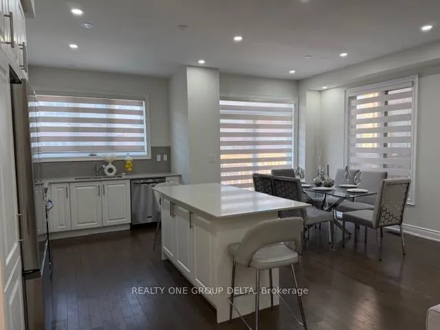 Photo 4 of 6 Quinton Ridge, Brampton, Bram West — HOMEH
