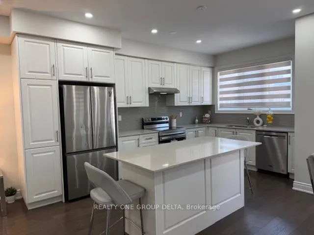 Photo 5 of 6 Quinton Ridge, Brampton, Bram West — HOMEH