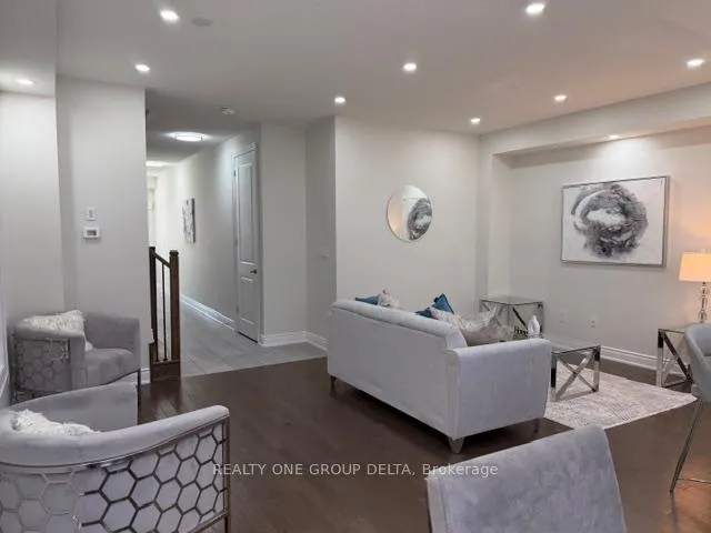 Photo 10 of 6 Quinton Ridge, Brampton, Bram West — HOMEH