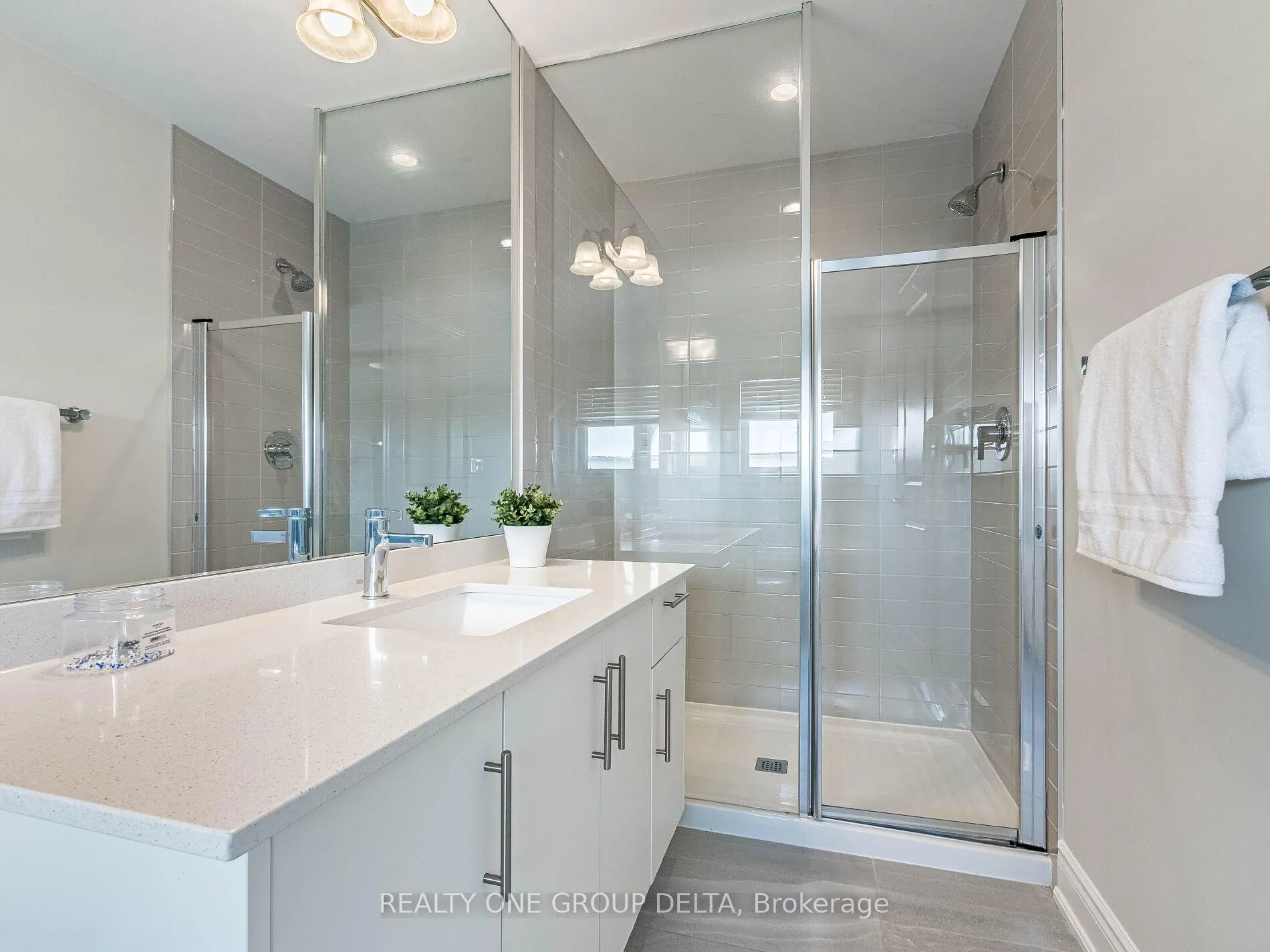 Photo 33 of 6 Quinton Ridge, Brampton, Bram West — HOMEH