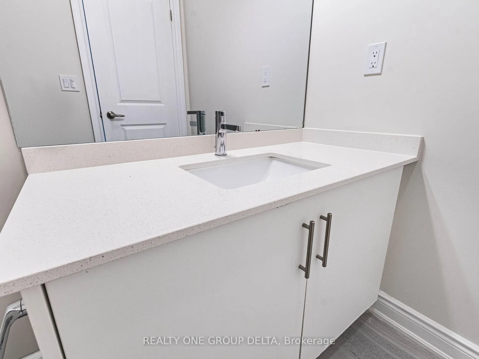 Photo 40 of 6 Quinton Ridge, Brampton, Bram West — HOMEH