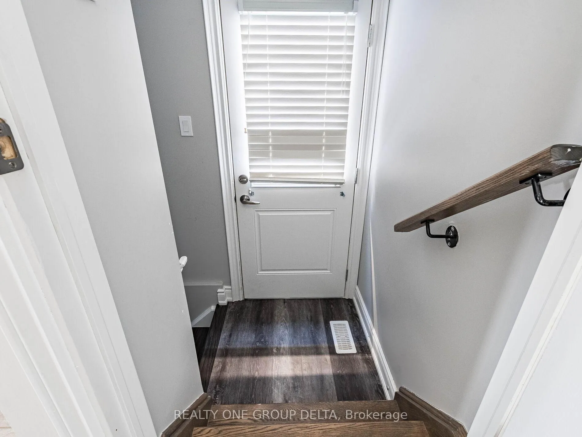 Photo 41 of 6 Quinton Ridge, Brampton, Bram West — HOMEH