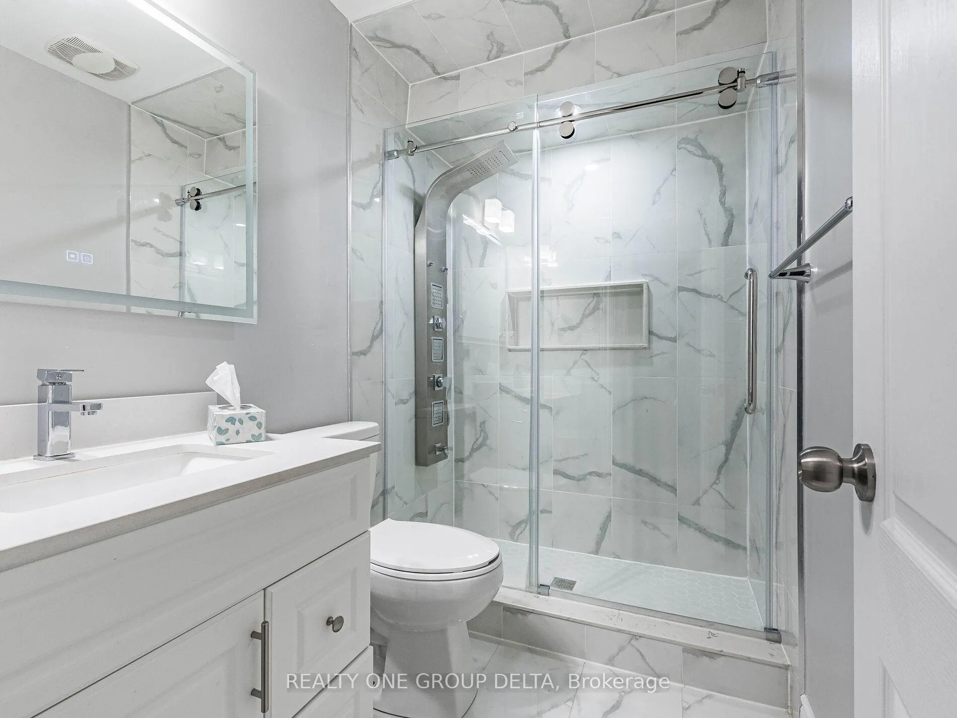 Photo 45 of 6 Quinton Ridge, Brampton, Bram West — HOMEH