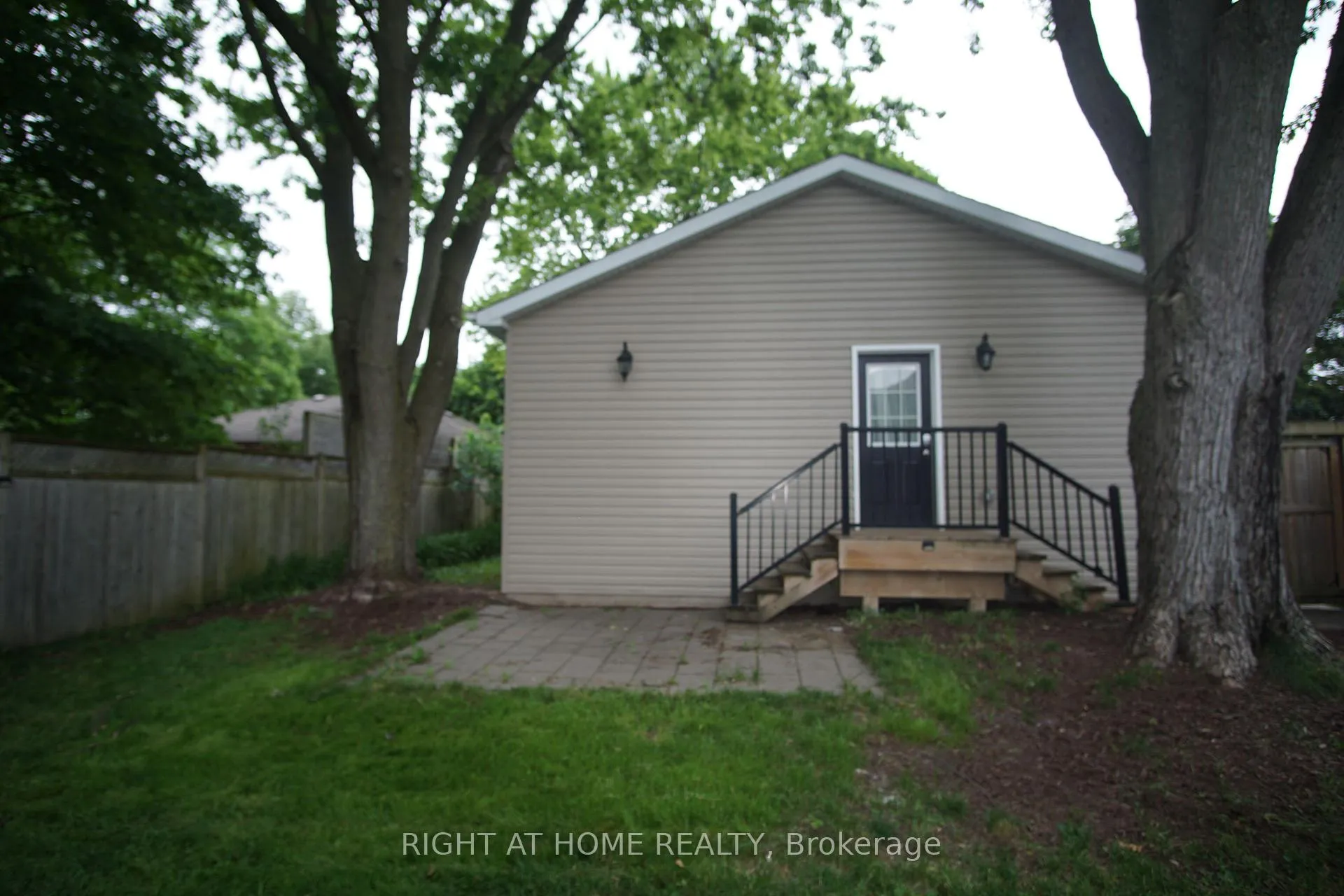 Photo 1 of Unit B, 371 Vesta Place, London, East A — HOMEH