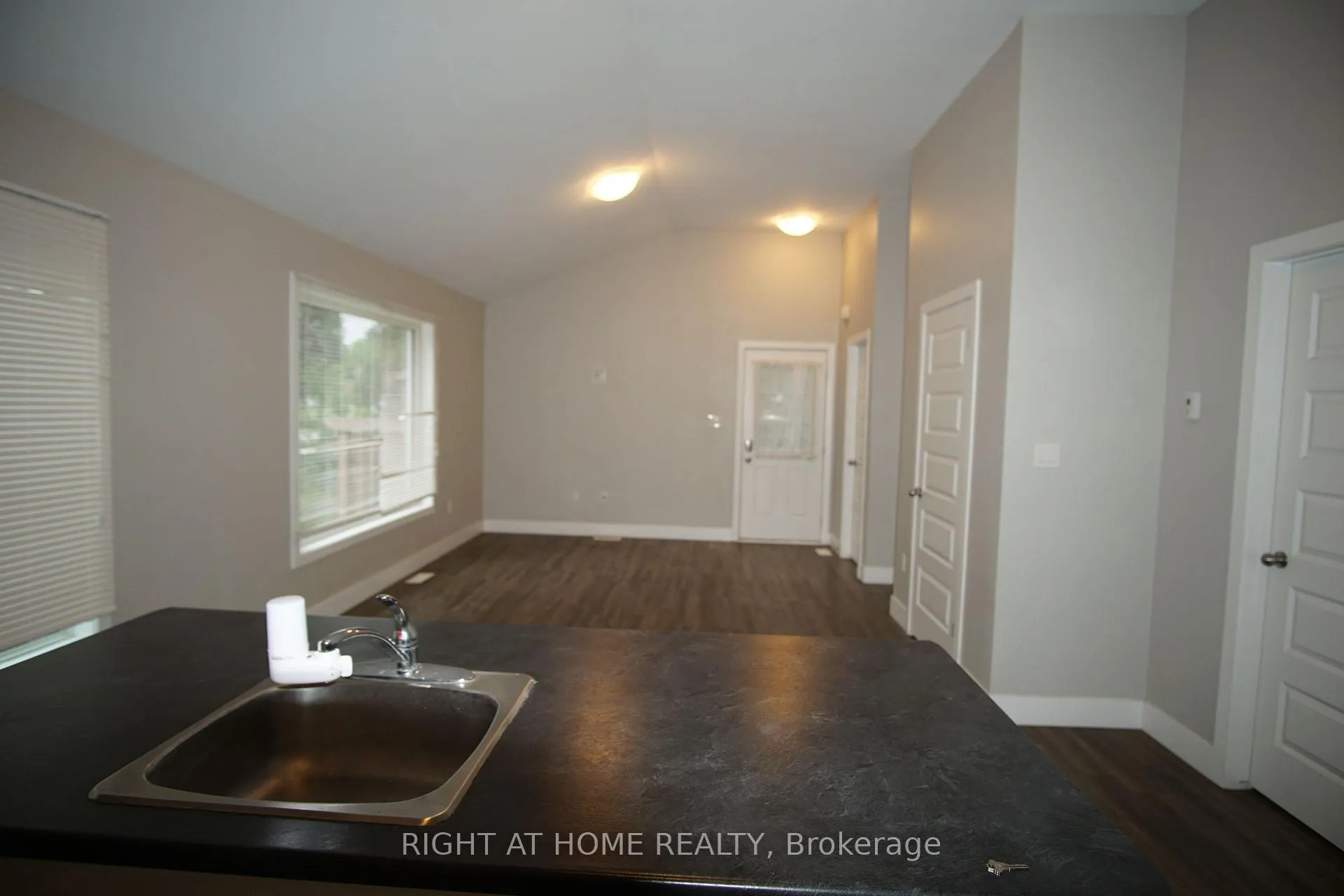 Photo 2 of Unit B, 371 Vesta Place, London, East A — HOMEH