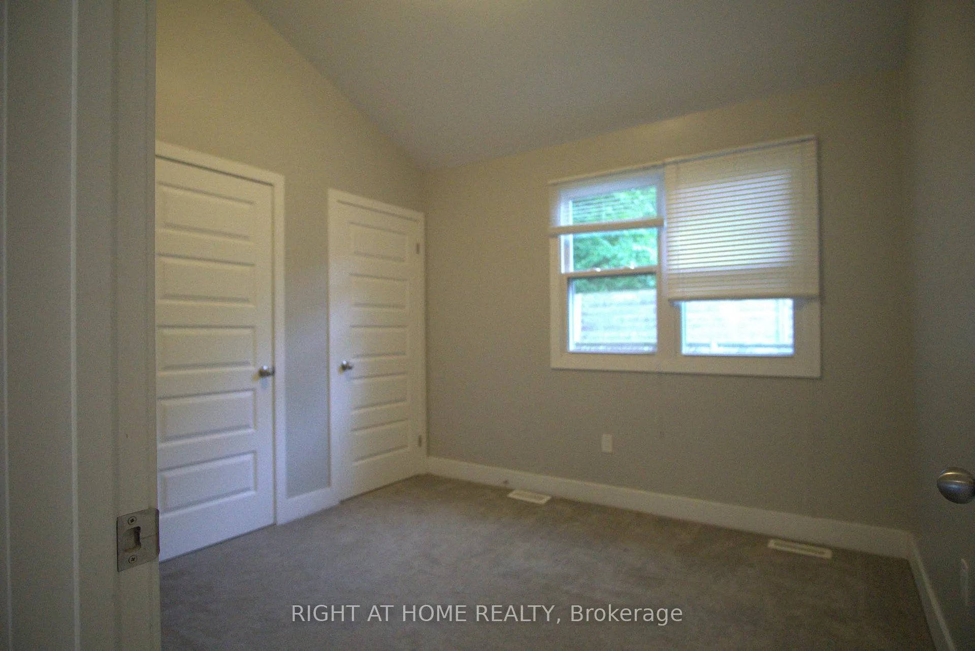 Photo 6 of Unit B, 371 Vesta Place, London, East A — HOMEH