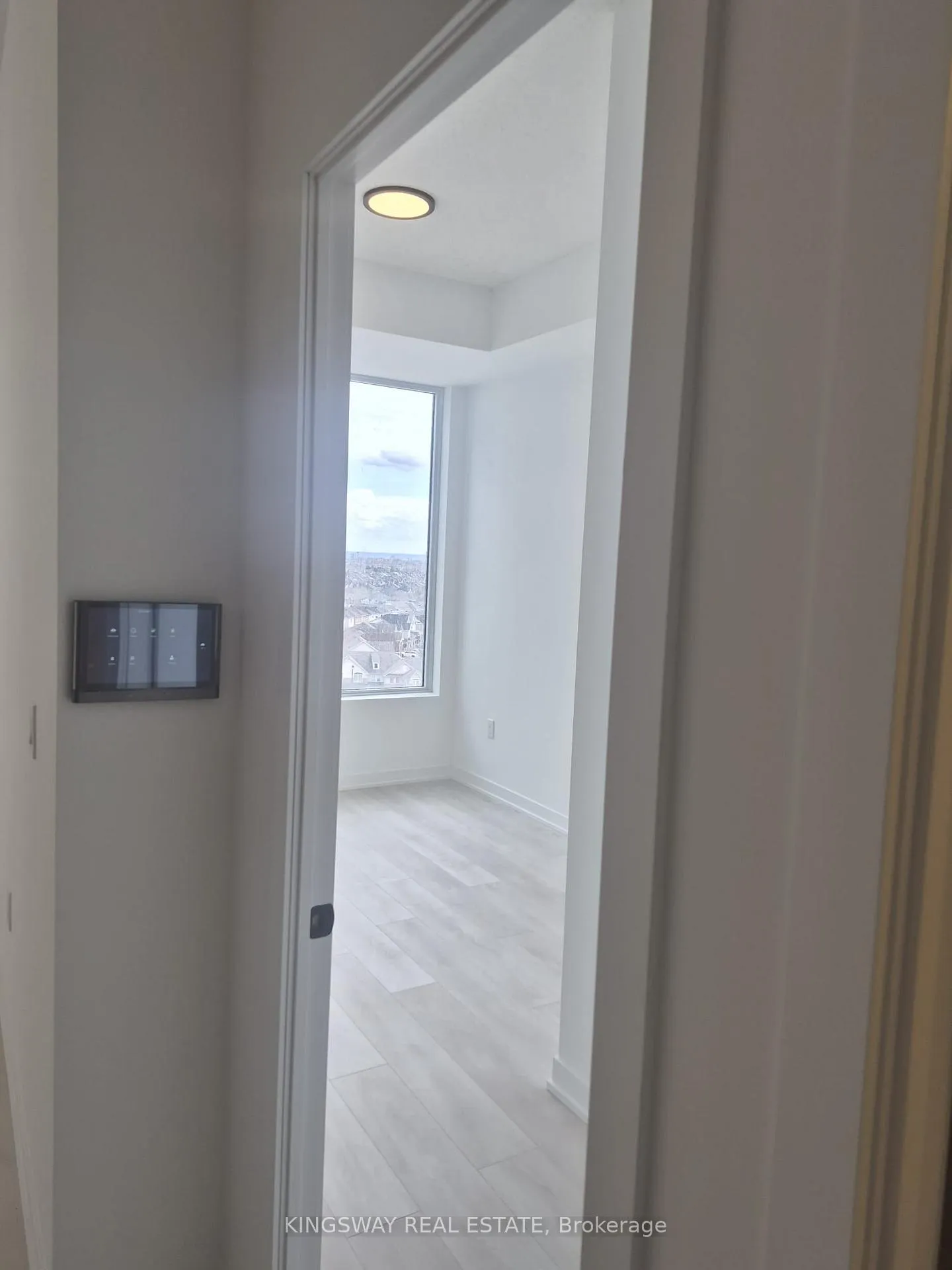 Photo 6 of Unit 911, 4878 Powers Common, Burlington, Alton — HOMEH