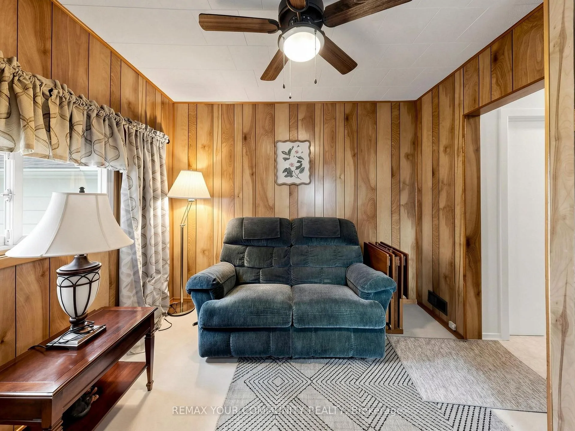 Photo 18 of 17 Colborne Street E, Kawartha Lakes, Lindsay — HOMEH