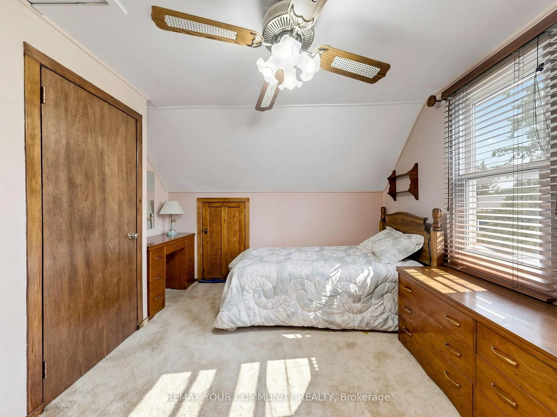 Photo 27 of 17 Colborne Street E, Kawartha Lakes, Lindsay — HOMEH