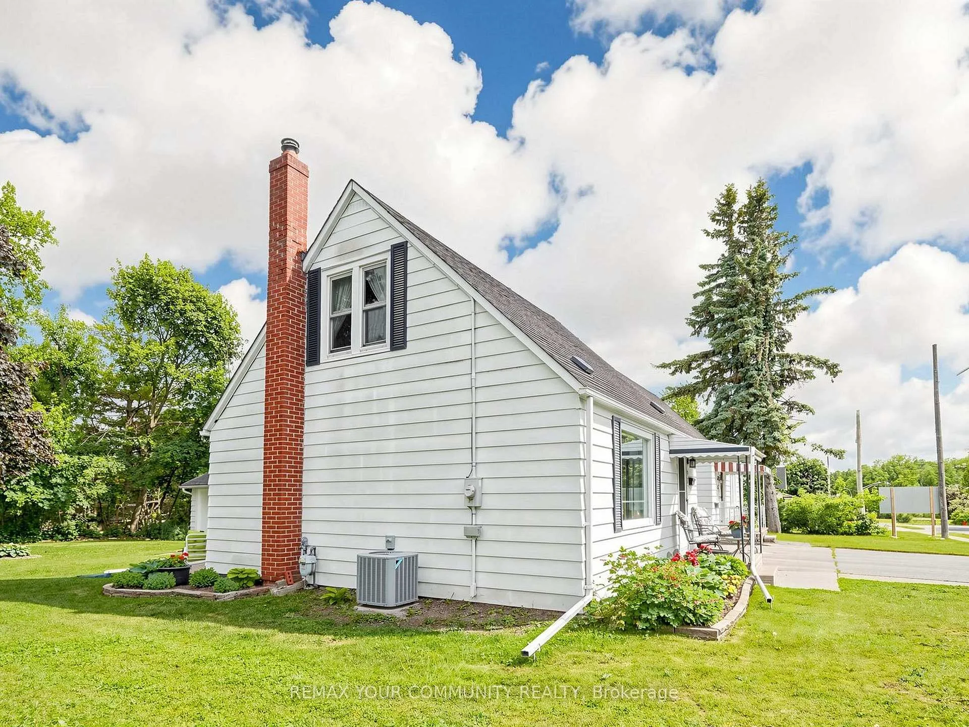 Photo 39 of 17 Colborne Street E, Kawartha Lakes, Lindsay — HOMEH