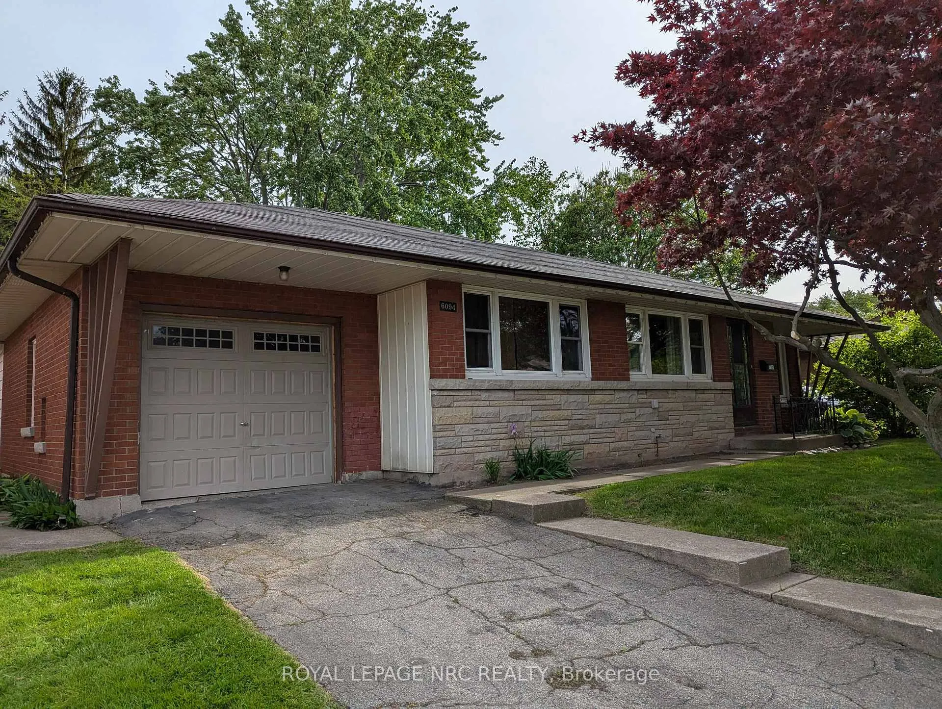 Photo 2 of 6094 Stevens Street, Niagara Falls, Cherrywood — HOMEH