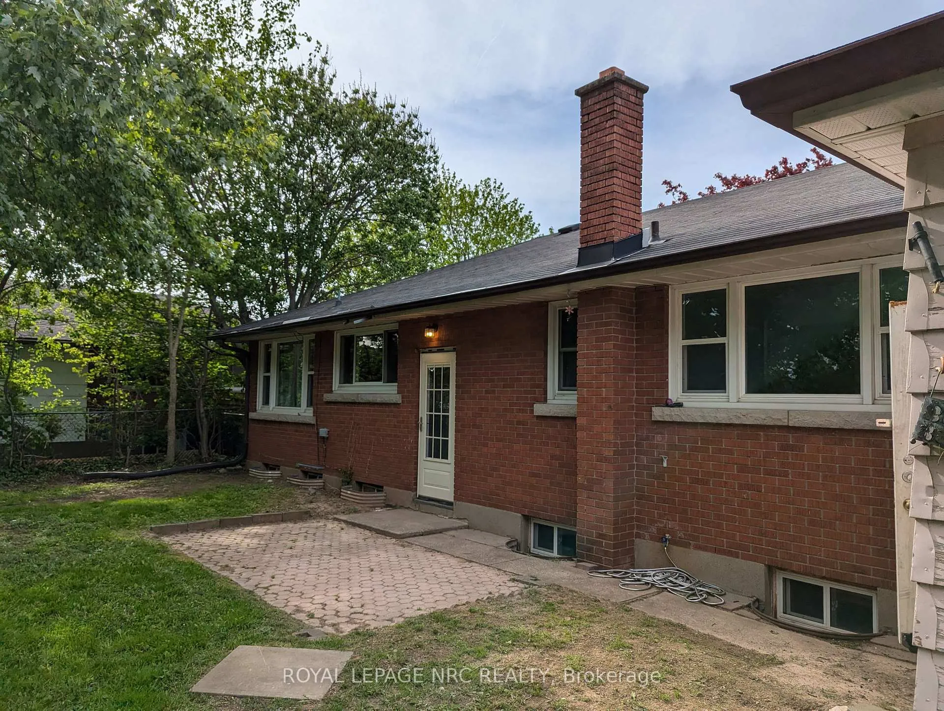 Photo 33 of 6094 Stevens Street, Niagara Falls, Cherrywood — HOMEH