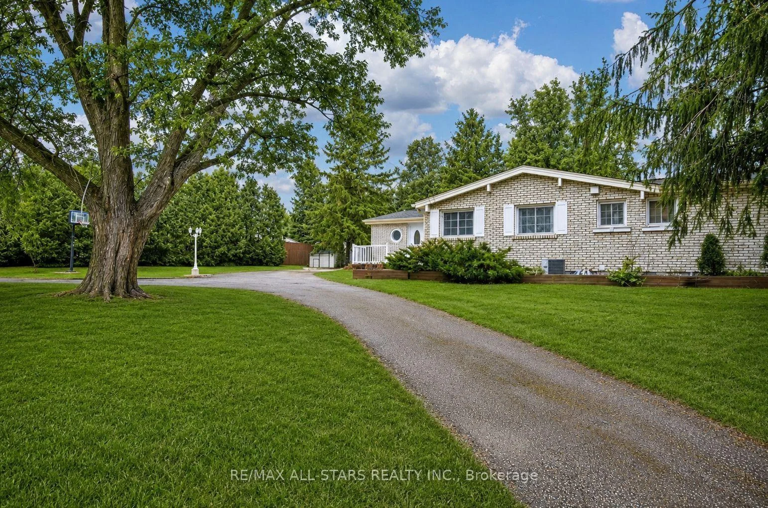 Front of 1130 Scugog 14 Line