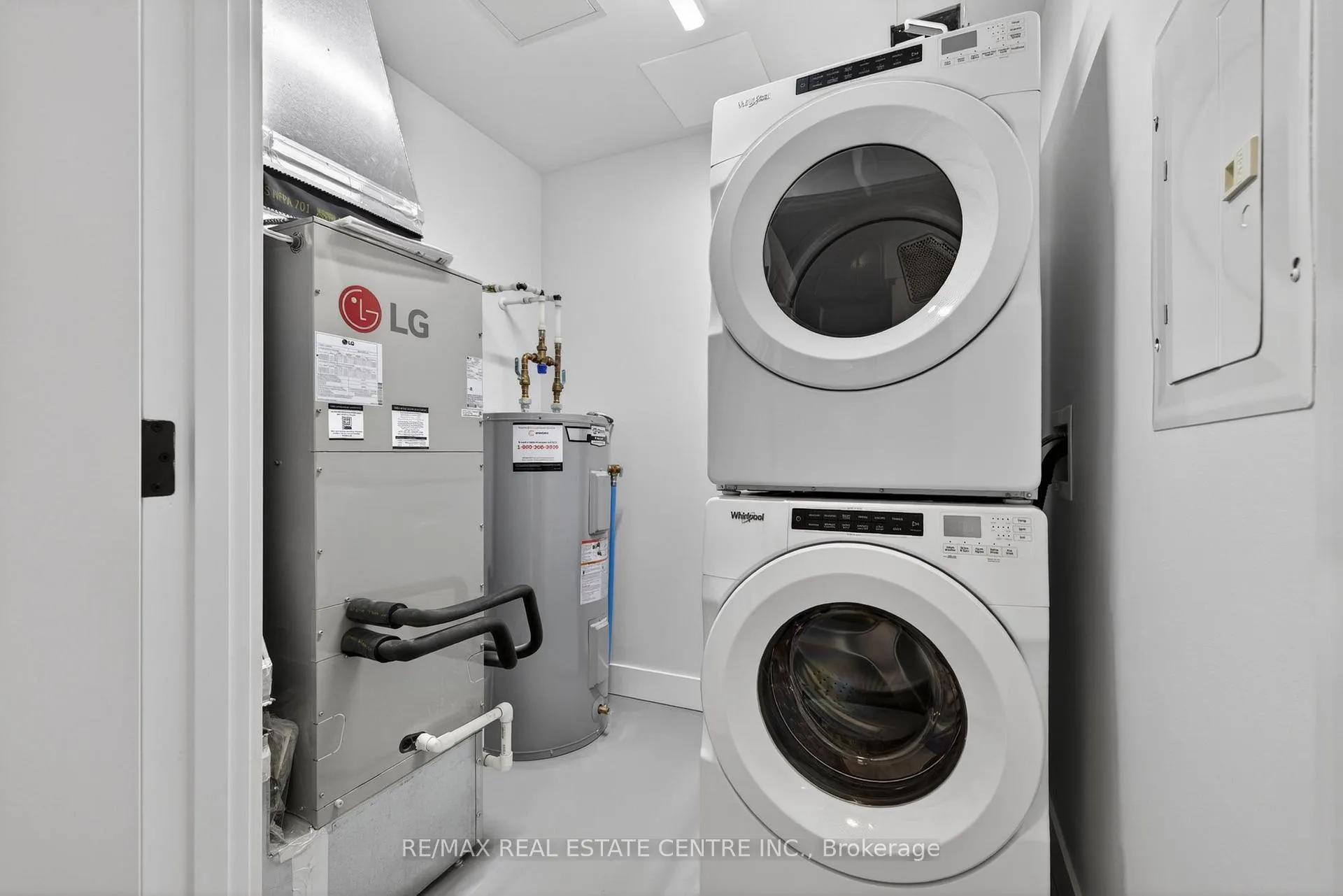 Photo 12 of Unit 205, 1100 Lackner Place, Kitchener, Grand River North — HOMEH