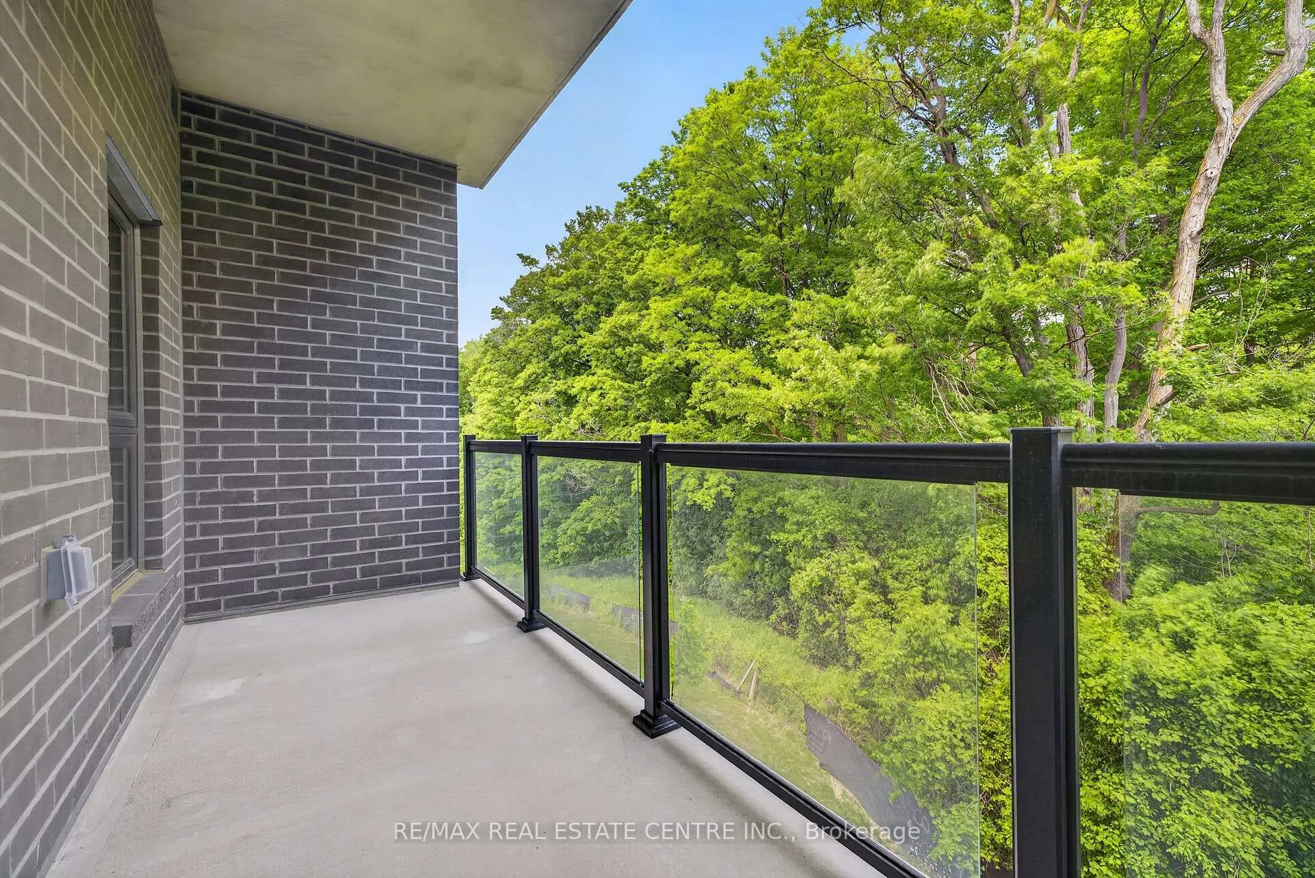 Photo 13 of Unit 205, 1100 Lackner Place, Kitchener, Grand River North — HOMEH