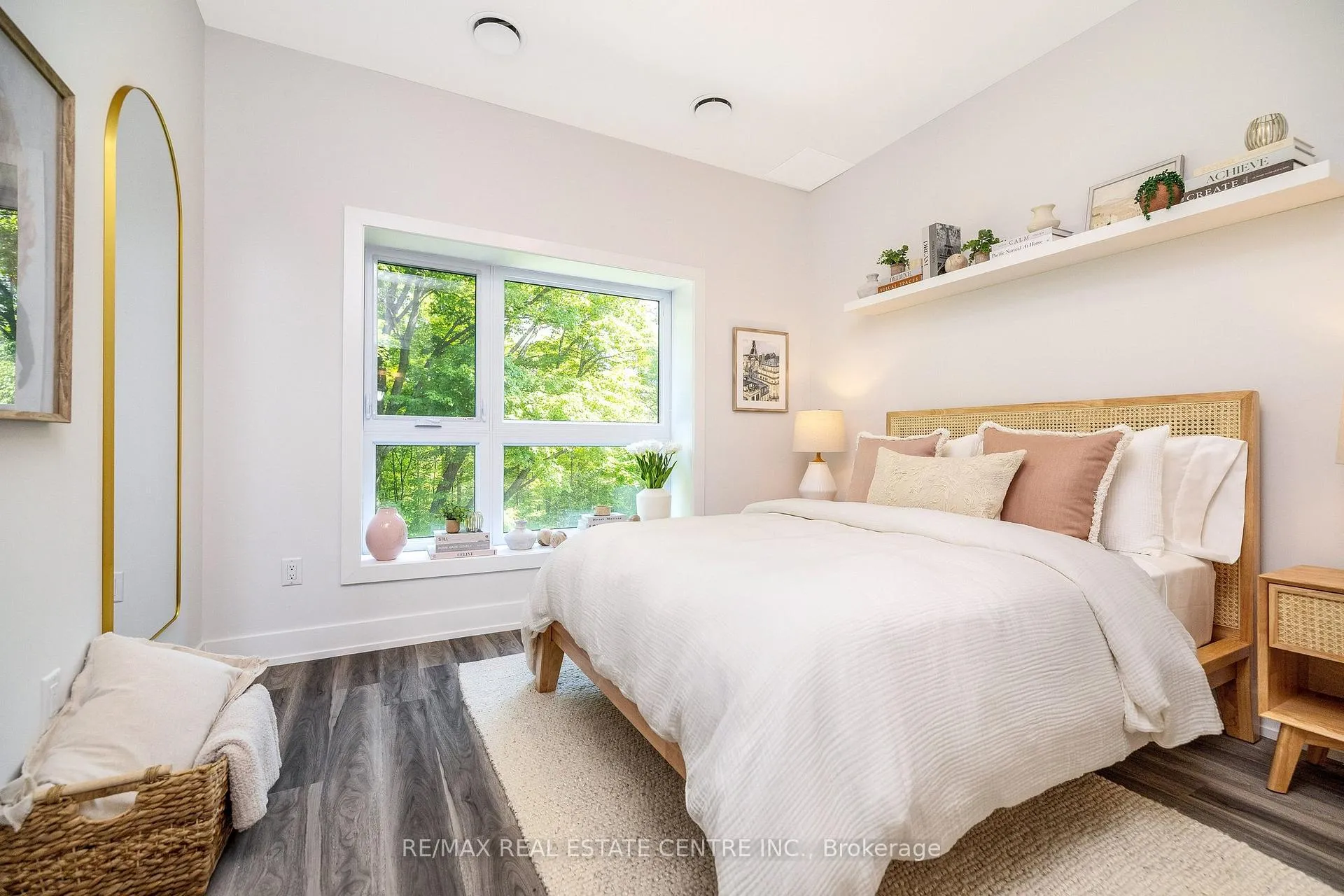 Photo 6 of Unit 114, 1100 Lackner Place, Kitchener, Grand River North — HOMEH