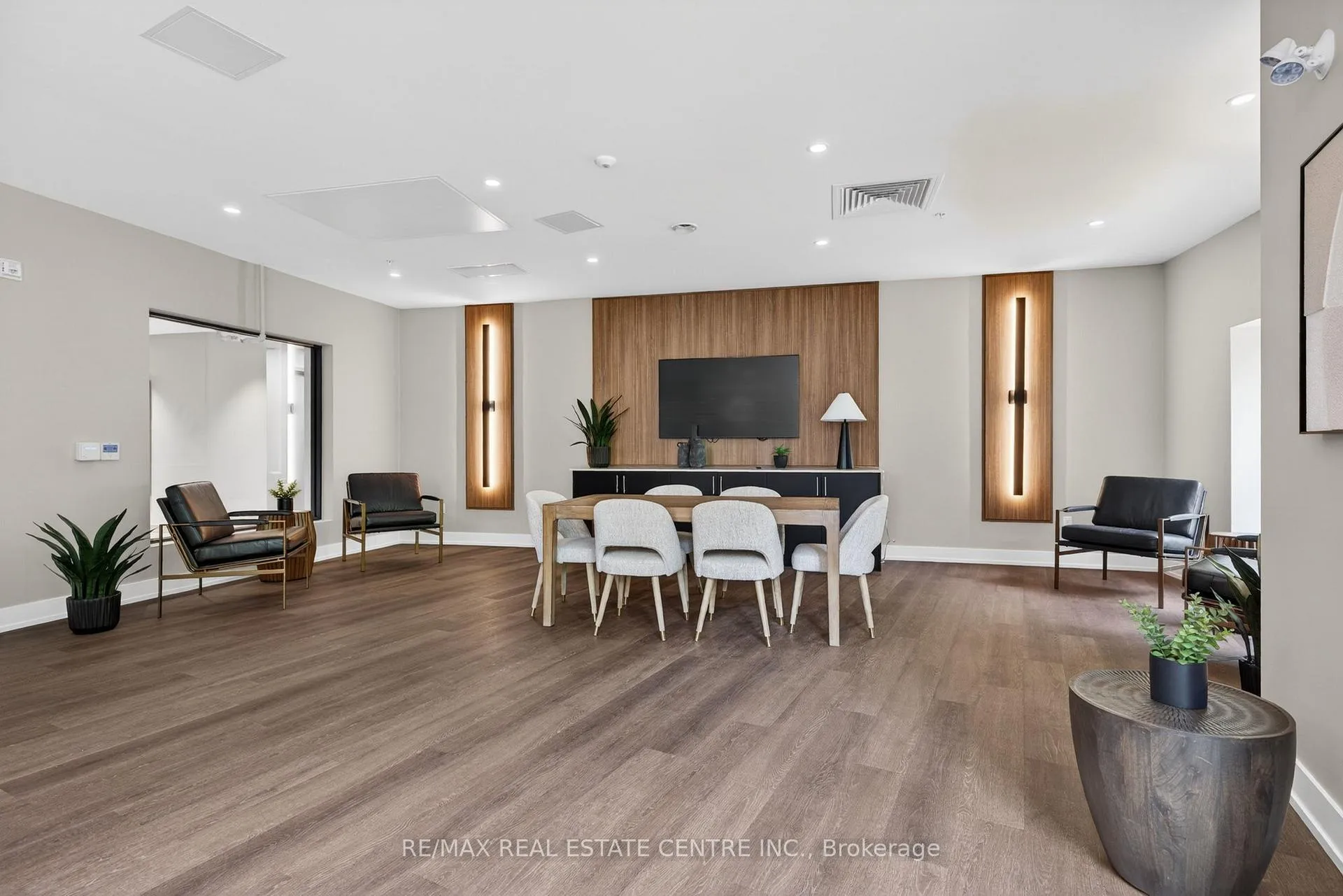 Photo 13 of Unit 114, 1100 Lackner Place, Kitchener, Grand River North — HOMEH