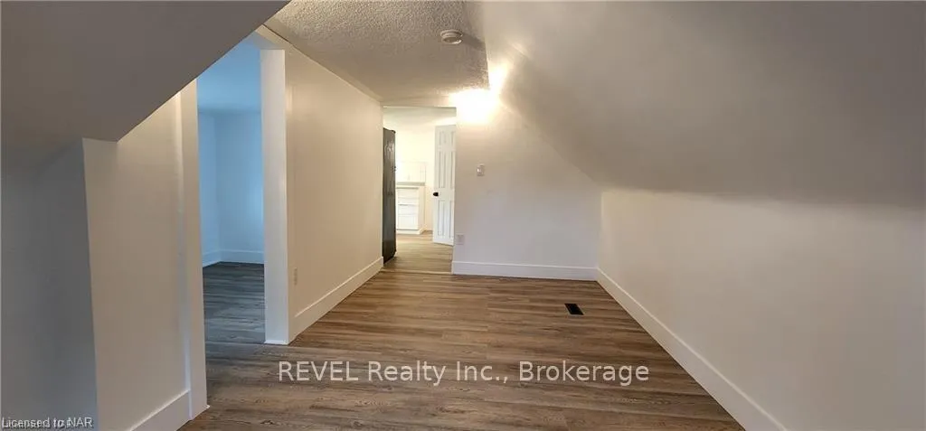 Photo 5 of Unit Upper, 5 Linwood Street, St. Catharines, Downtown — HOMEH