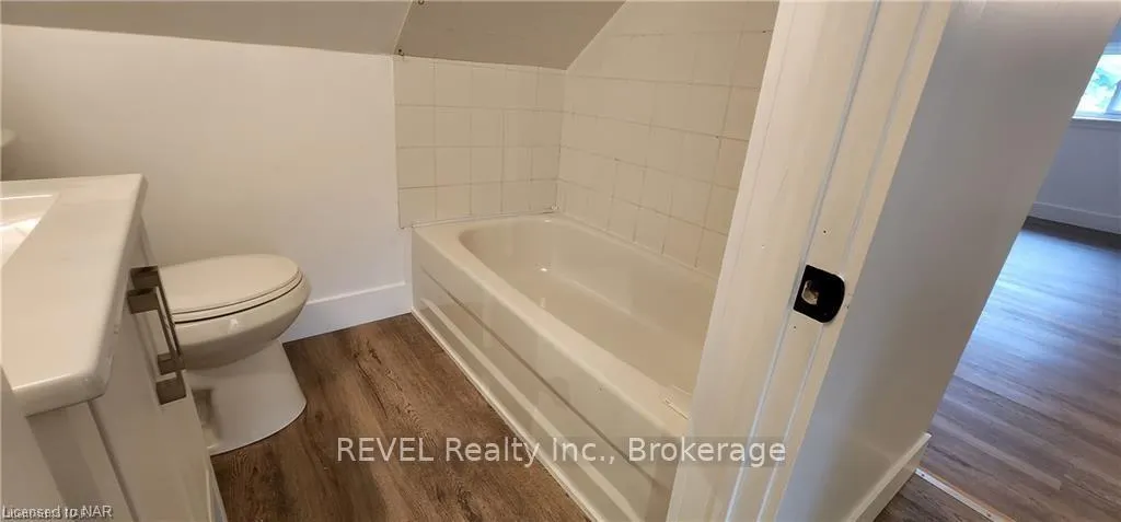 Photo 9 of Unit Upper, 5 Linwood Street, St. Catharines, Downtown — HOMEH