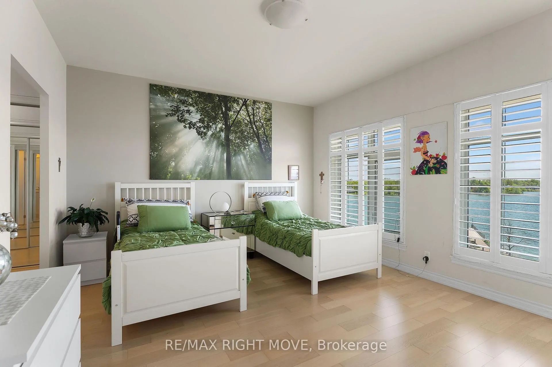Photo 23 of Unit 402, 80 Orchard Point Road, Orillia — HOMEH