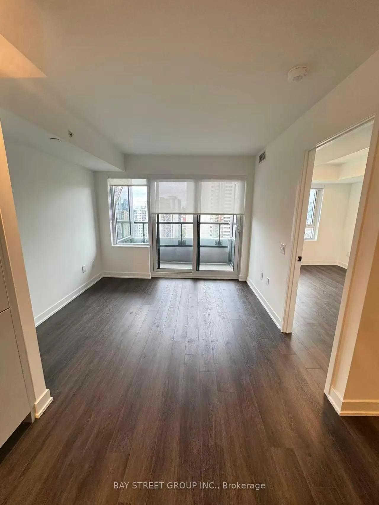 Photo 4 of Unit 2011, 609 Sherborne Street, Toronto, North St. James Town — HOMEH