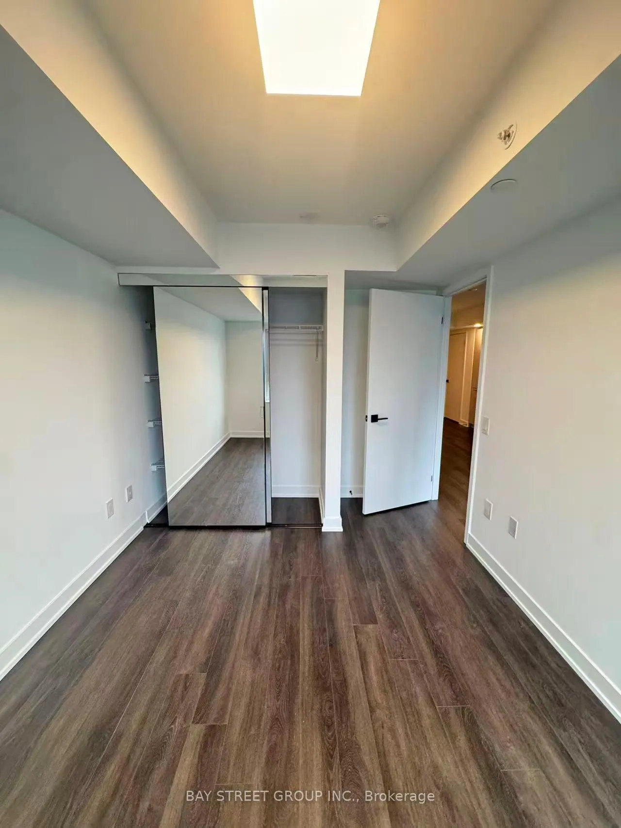 Photo 5 of Unit 2011, 609 Sherborne Street, Toronto, North St. James Town — HOMEH