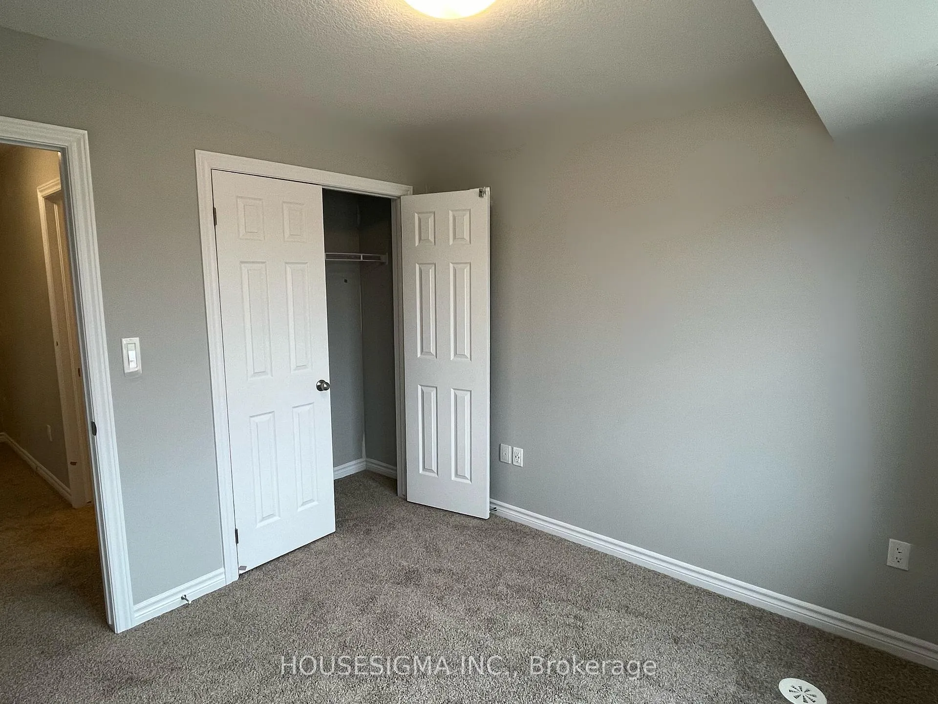 Photo 6 of 8 Lomond Lane, Kitchener — HOMEH