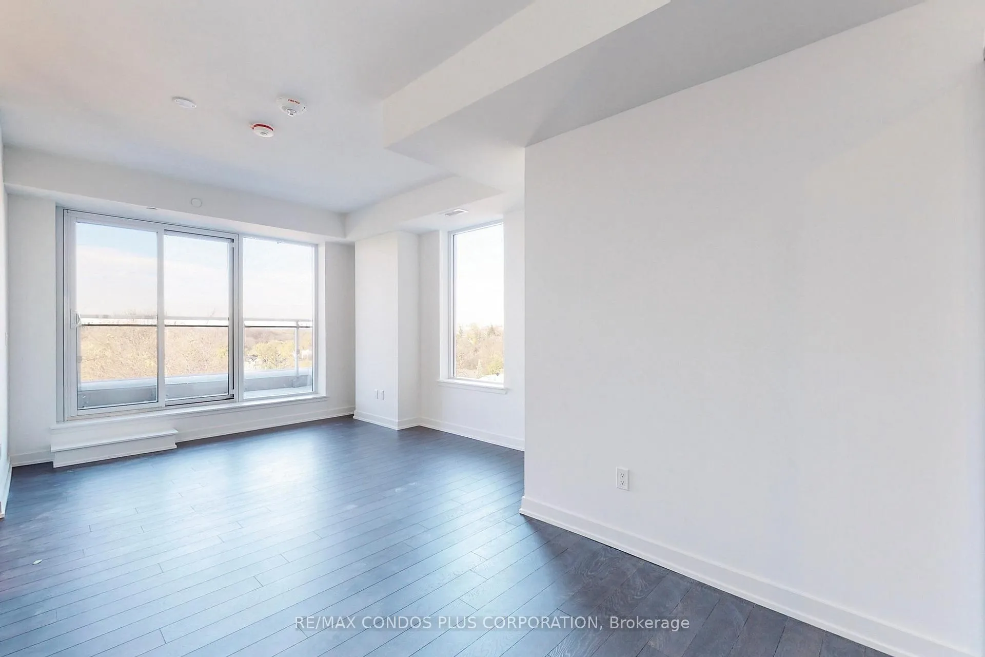 Photo 3 of Unit 610, 1 Cardiff Street, Toronto, Mount Pleasant East — HOMEH
