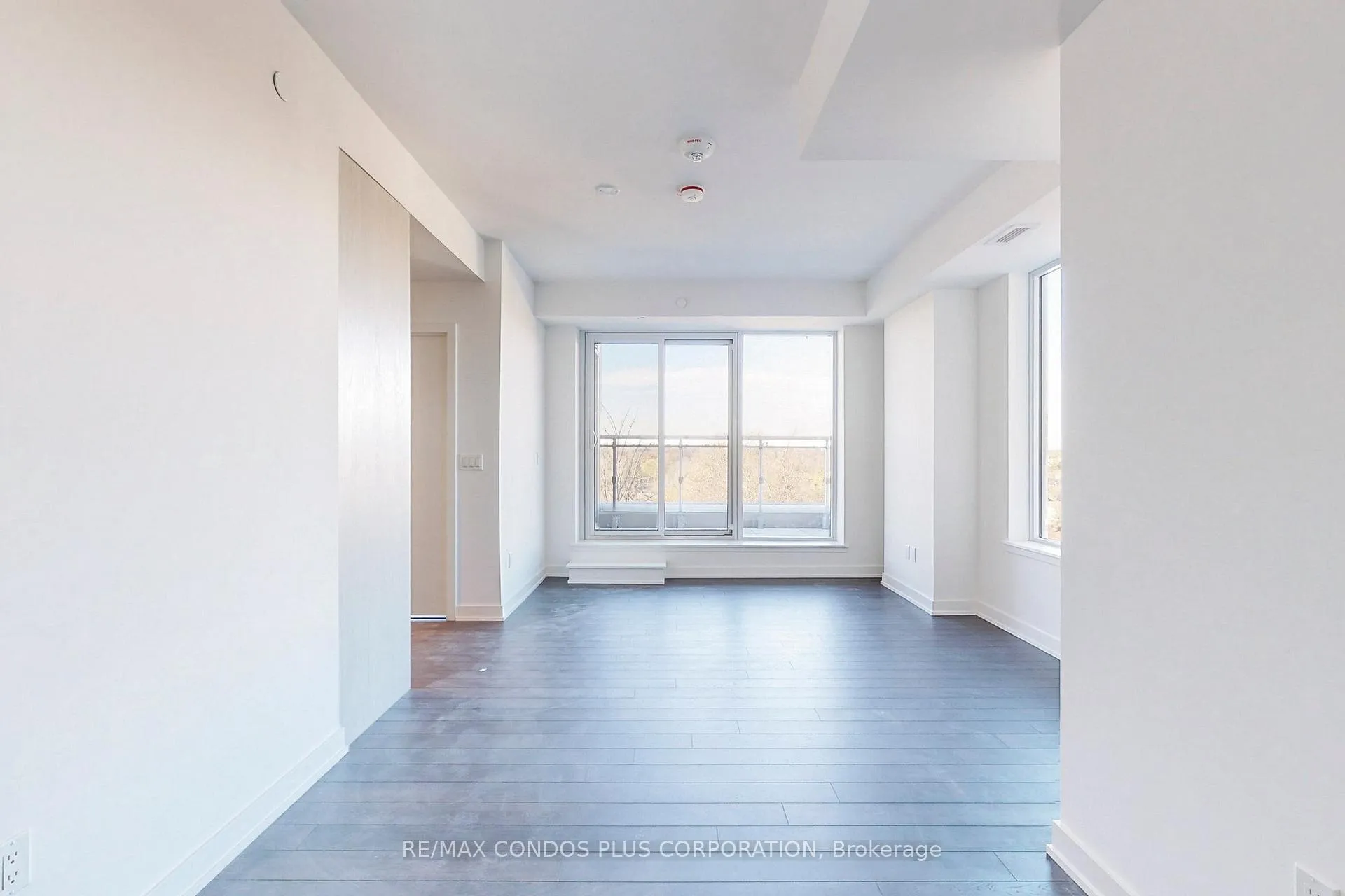 Photo 4 of Unit 610, 1 Cardiff Street, Toronto, Mount Pleasant East — HOMEH
