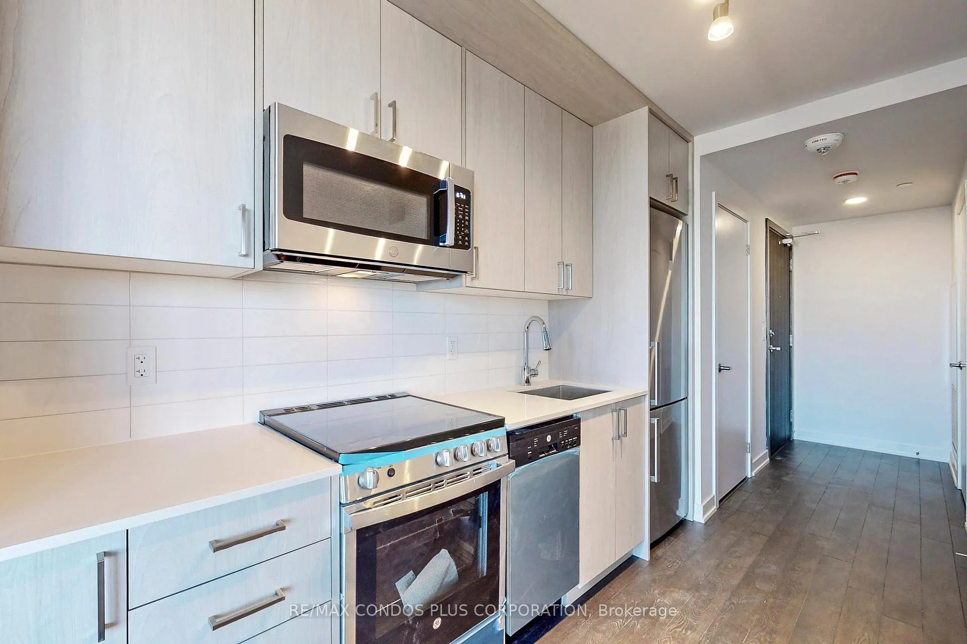 Photo 9 of Unit 610, 1 Cardiff Street, Toronto, Mount Pleasant East — HOMEH