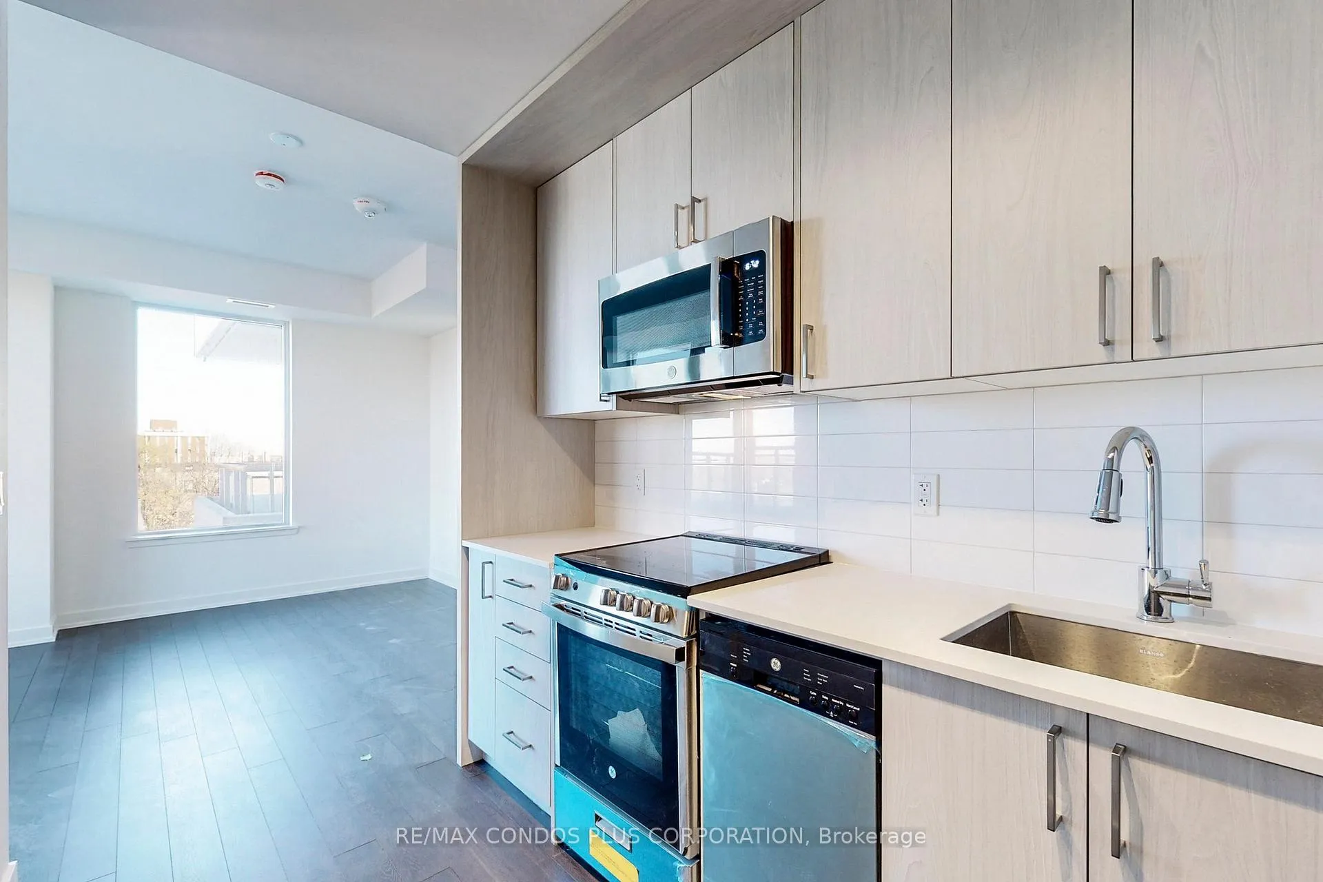 Photo 11 of Unit 610, 1 Cardiff Street, Toronto, Mount Pleasant East — HOMEH