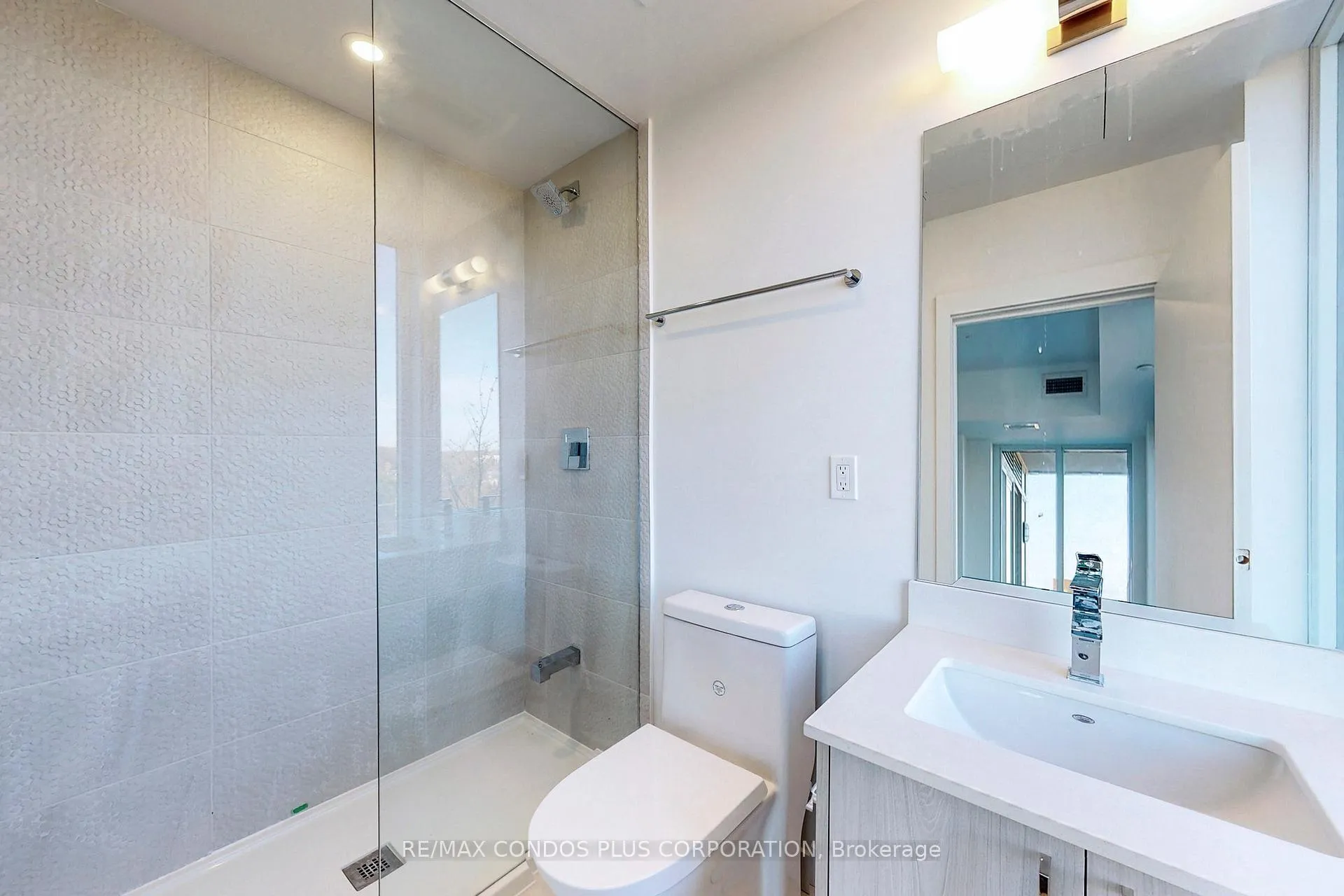Photo 20 of Unit 610, 1 Cardiff Street, Toronto, Mount Pleasant East — HOMEH
