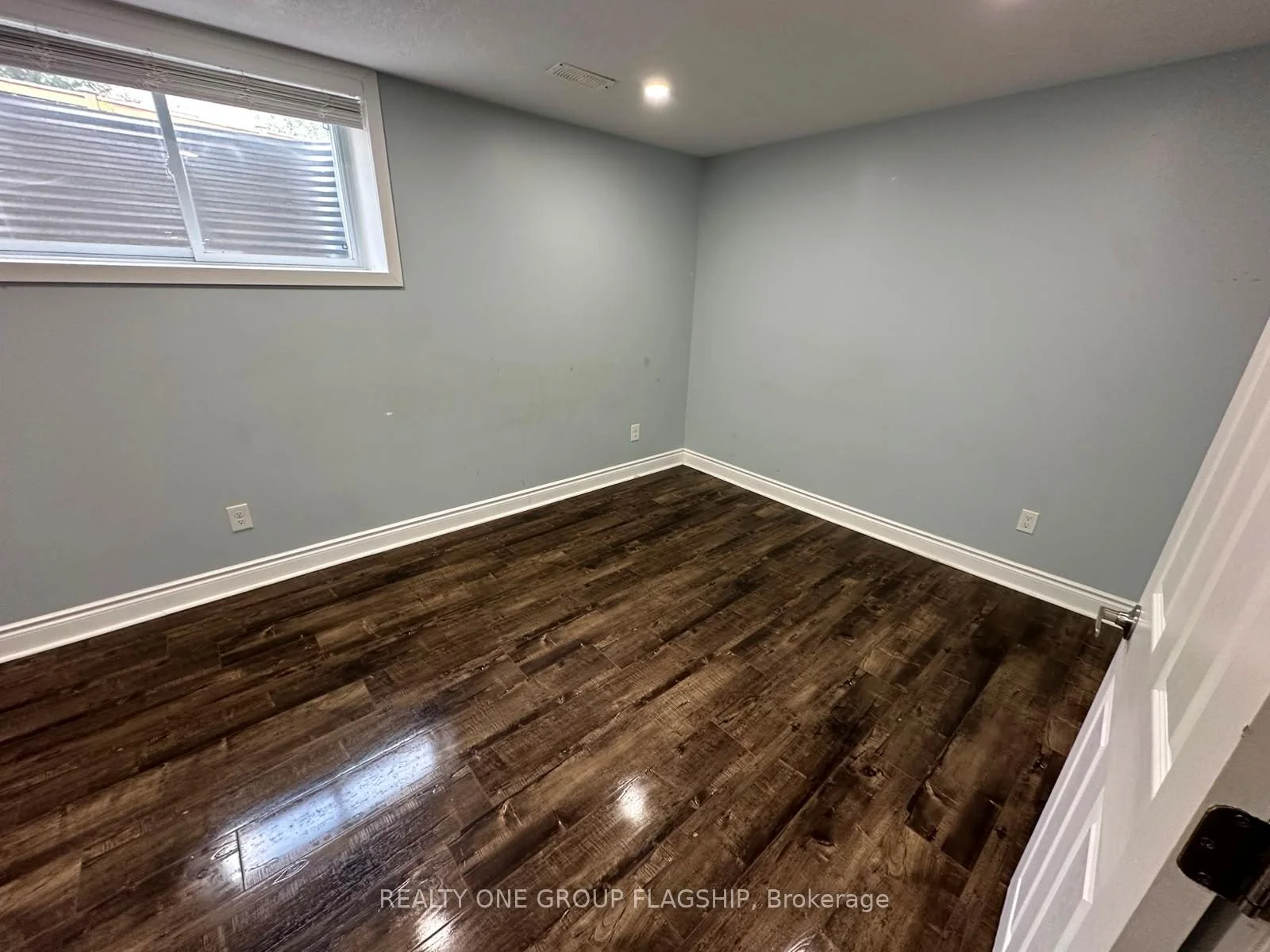 Photo 22 of Unit Basement, 218 Tremaine Crescent, Kitchener, Idlewood — HOMEH