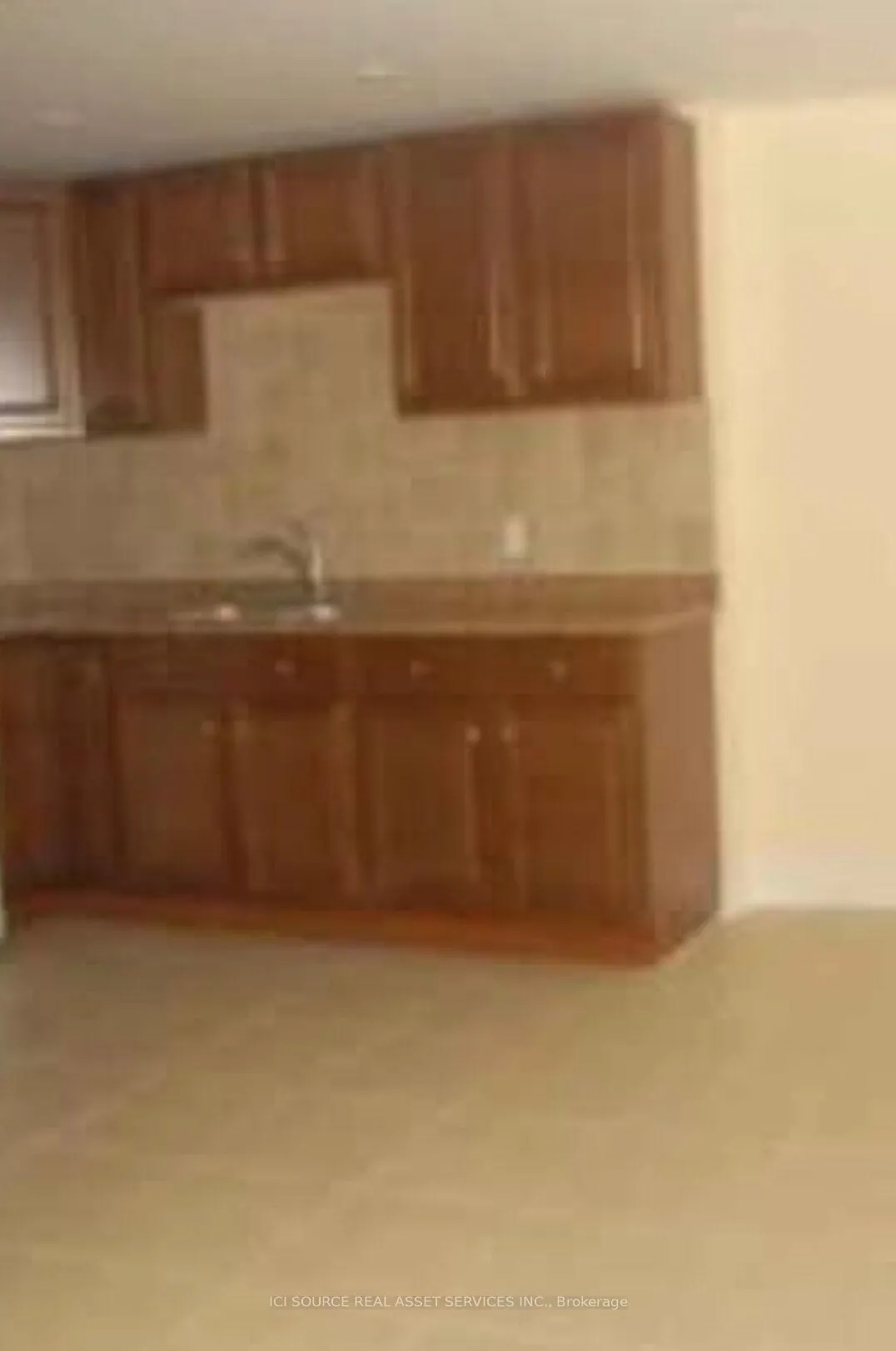 Photo 3 of Unit Basement Apartment, 41 Cherry Bush Road, Vaughan, Patterson — HOMEH