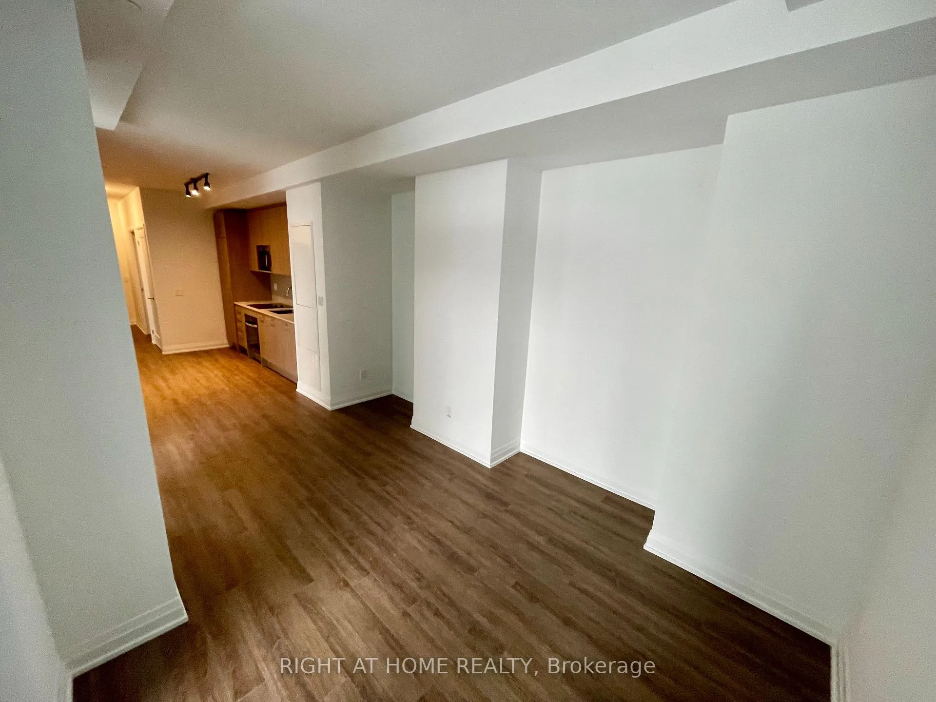Photo 6 of Unit 518, 286 Main Street, Toronto, East End-Danforth — HOMEH