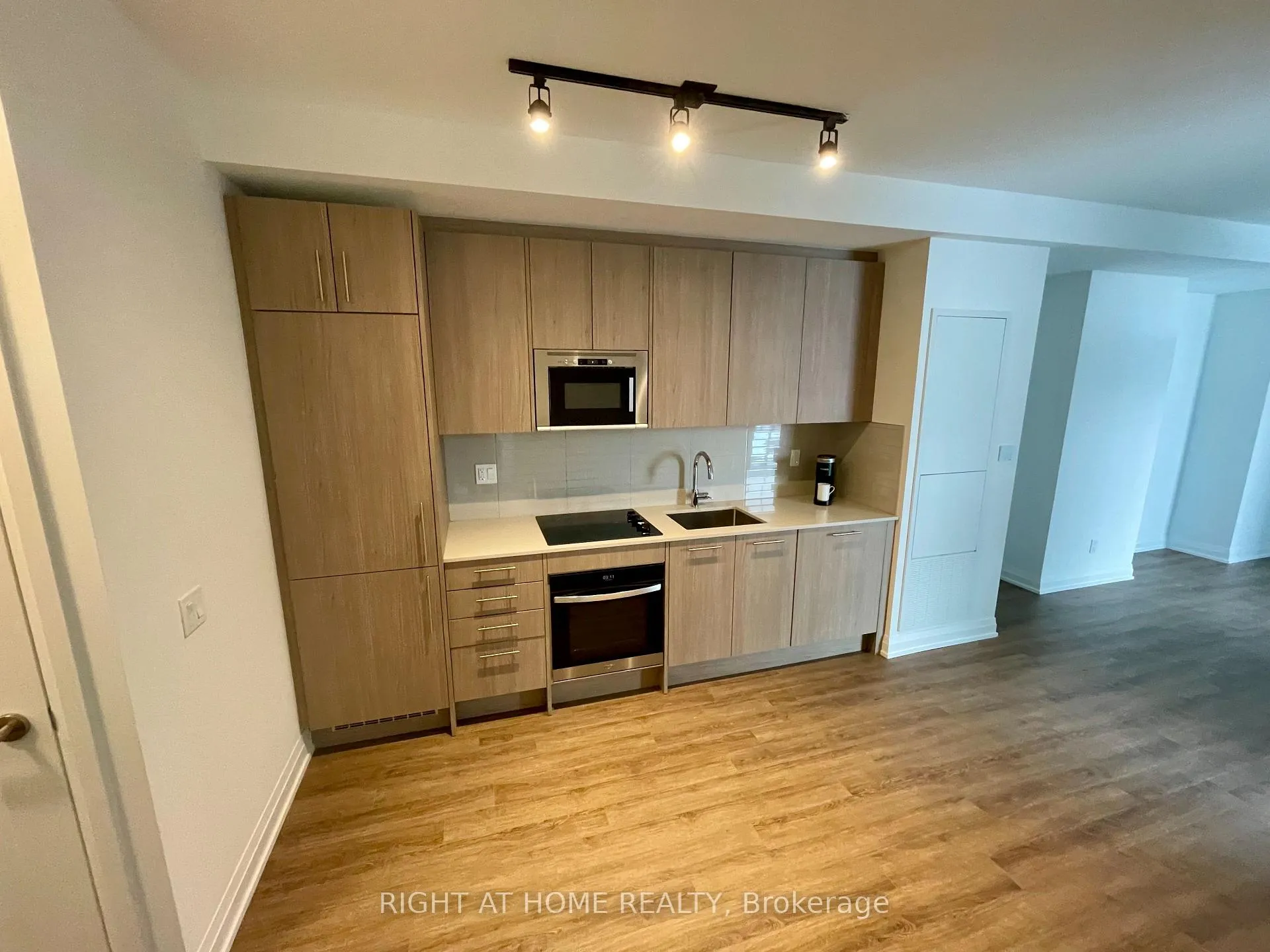 Photo 14 of Unit 518, 286 Main Street, Toronto, East End-Danforth — HOMEH