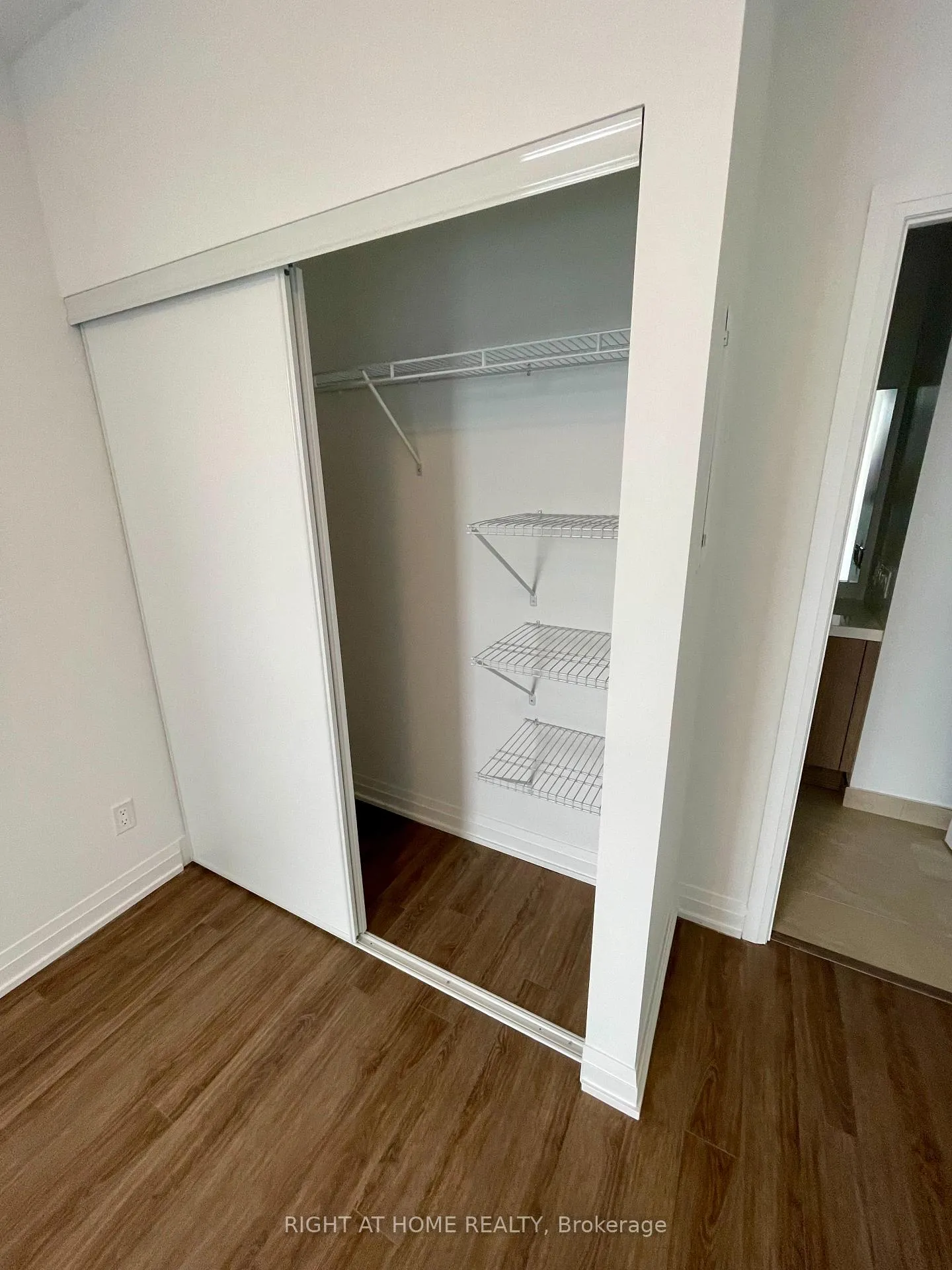 Photo 23 of Unit 518, 286 Main Street, Toronto, East End-Danforth — HOMEH