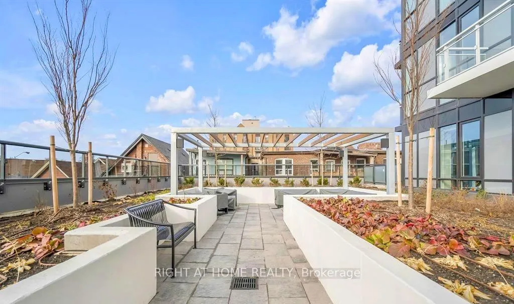 Photo 37 of Unit 518, 286 Main Street, Toronto, East End-Danforth — HOMEH