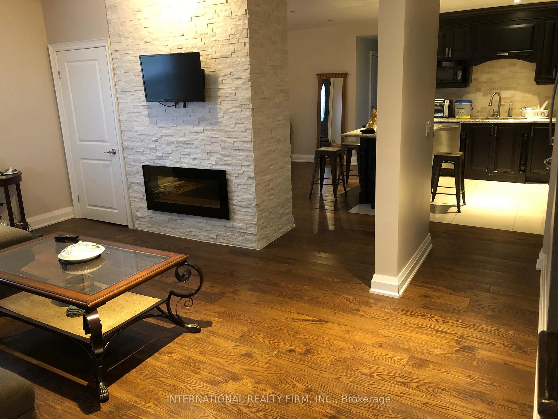 Photo 2 of 489 Kemp Road W, Grimsby, Grimsby Escarpment — HOMEH
