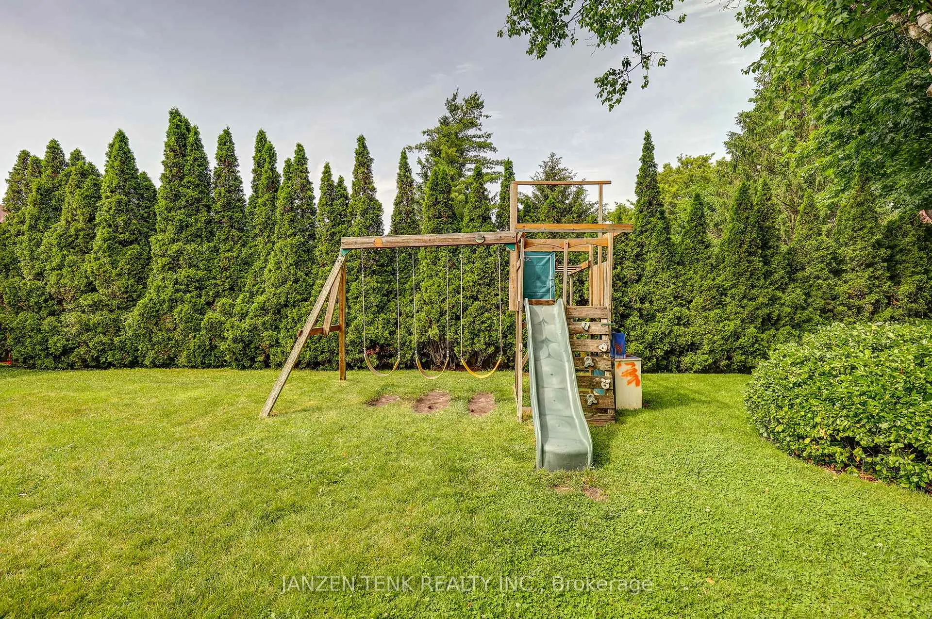 Photo 8 of 17 St Andrew Street, Aylmer — HOMEH