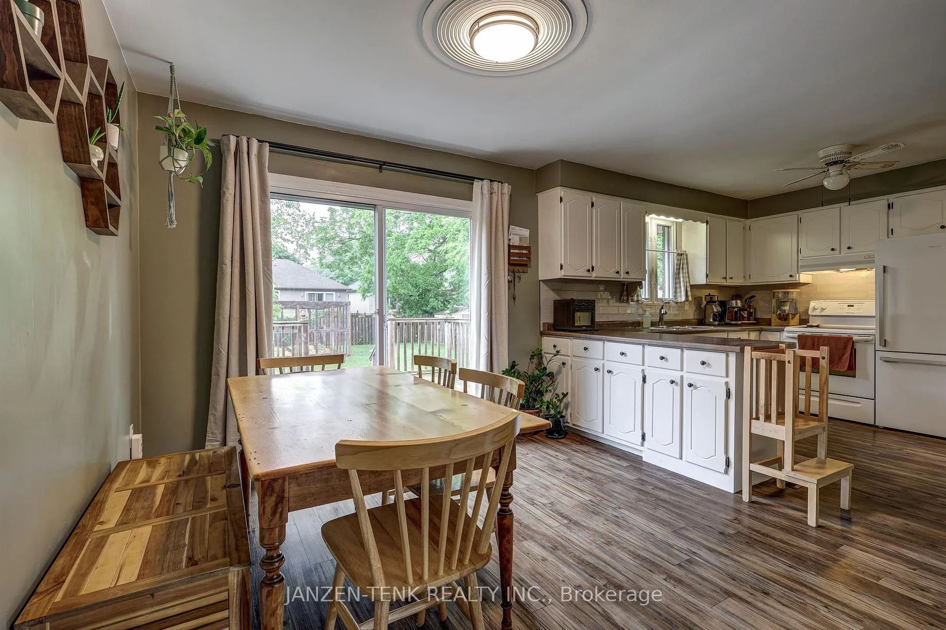 Photo 21 of 17 St Andrew Street, Aylmer — HOMEH